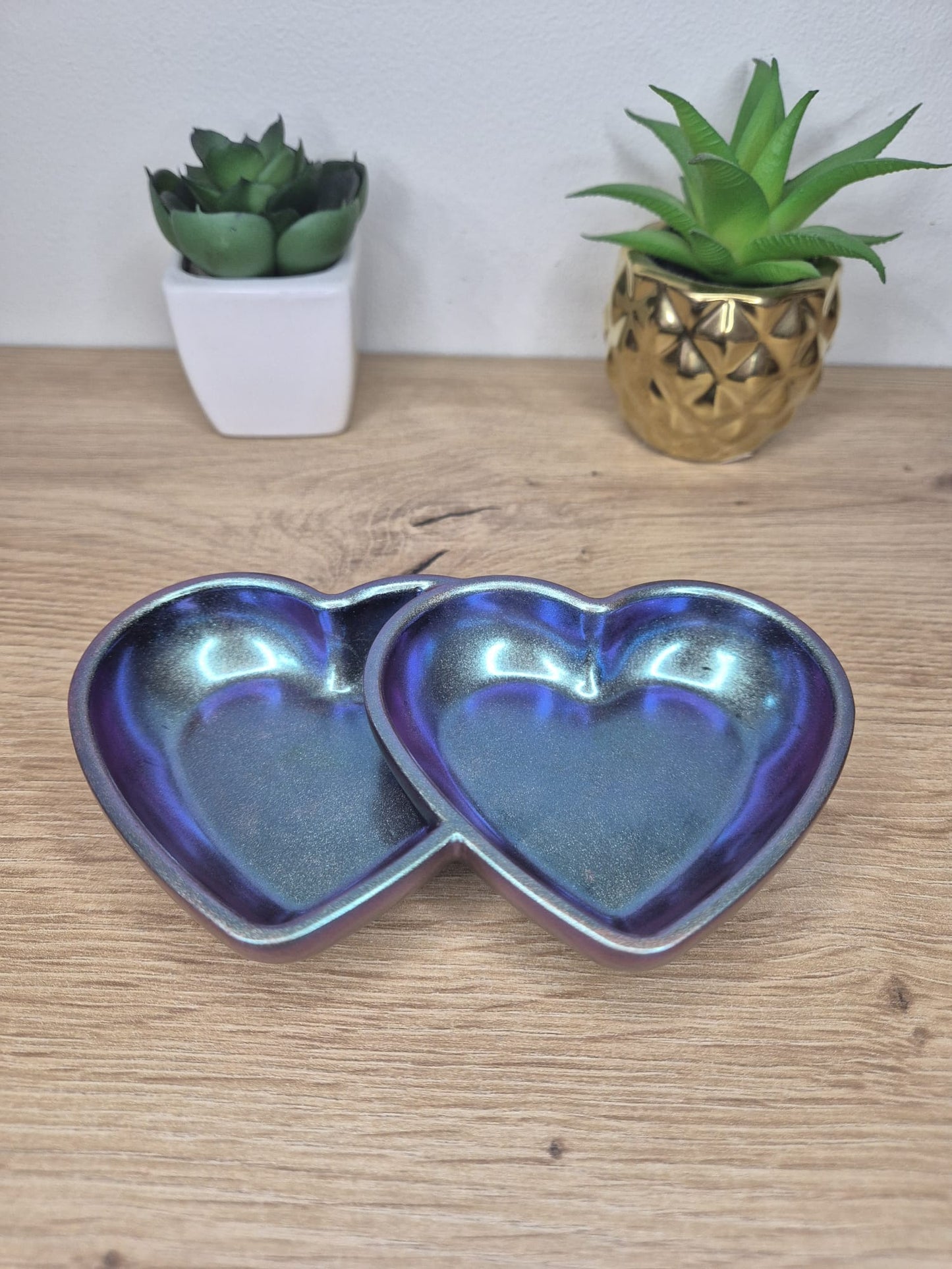 Resin double heart shaped tray