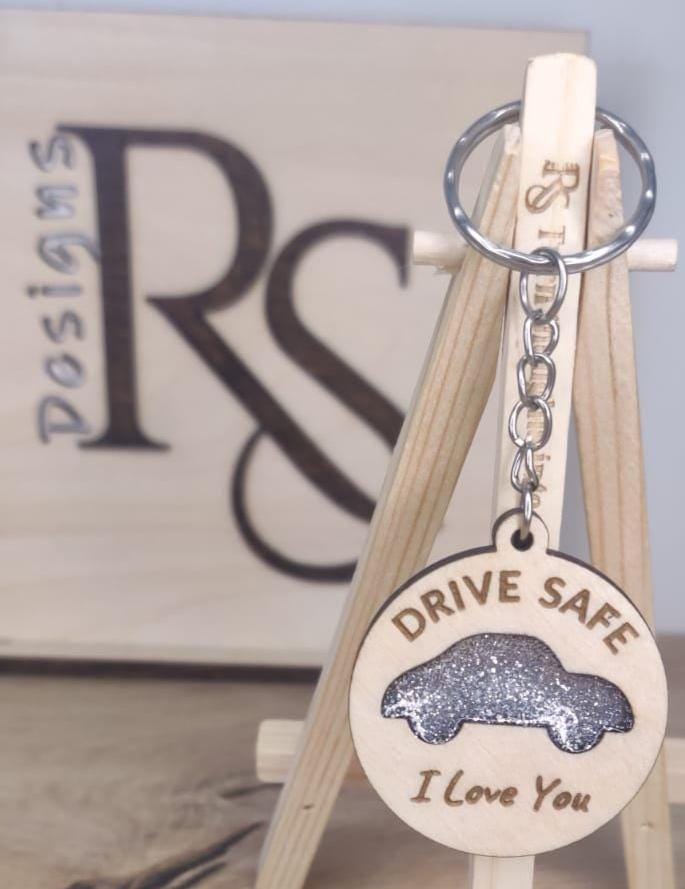 Wood resin keyring