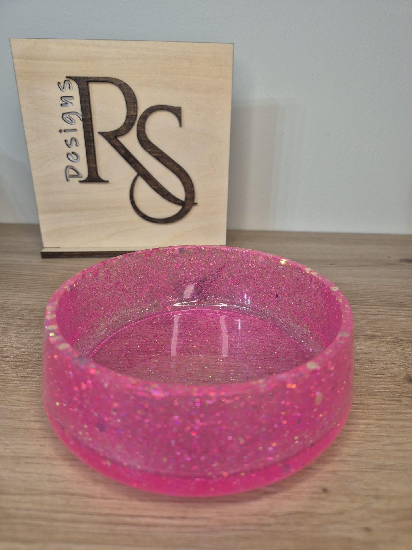Handmade resin round tray