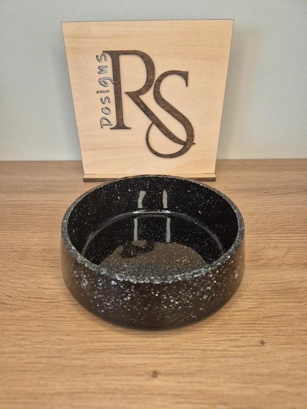 Handmade resin round bowl