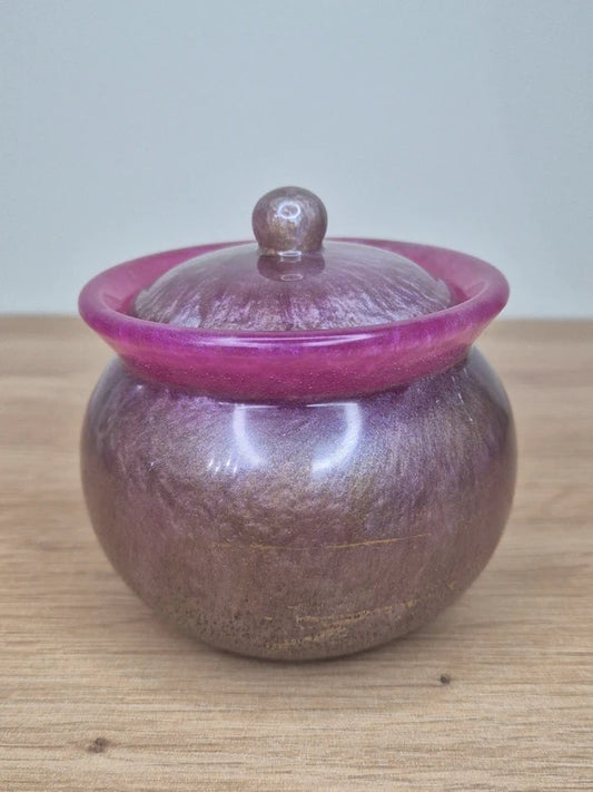 Resin Pot with lid