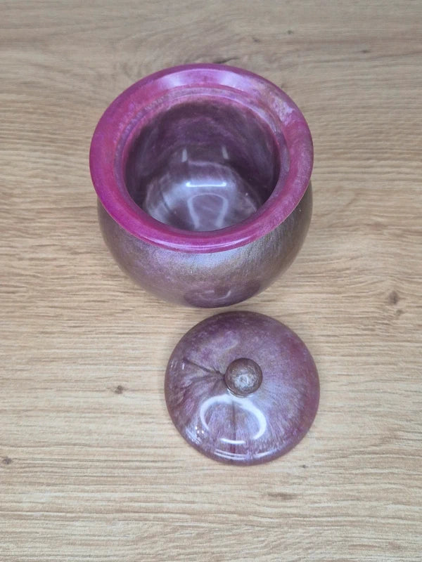 Resin Pot with lid