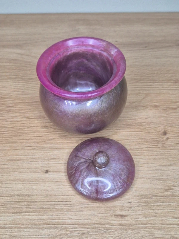 Resin Pot with lid