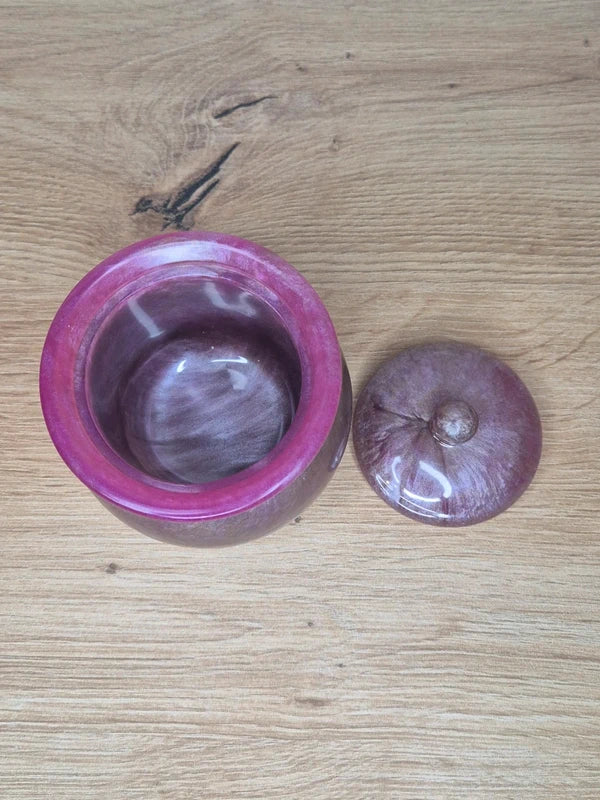 Resin Pot with lid