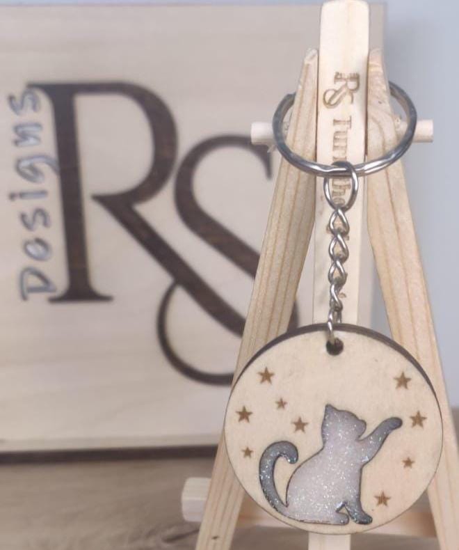 Wood resin keyring