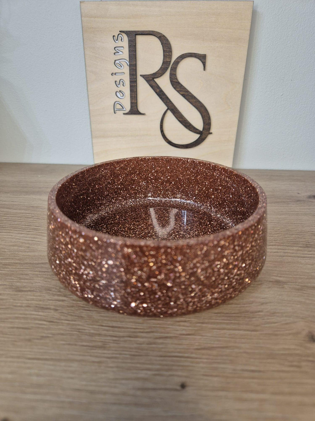 Handmade resin round bowl