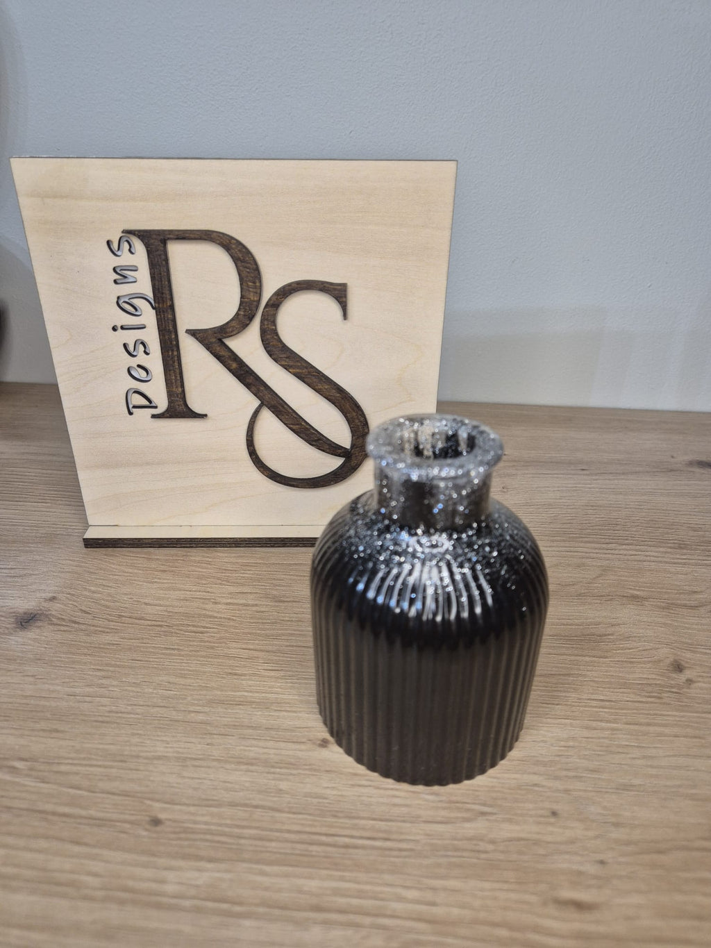 Resin flower jar