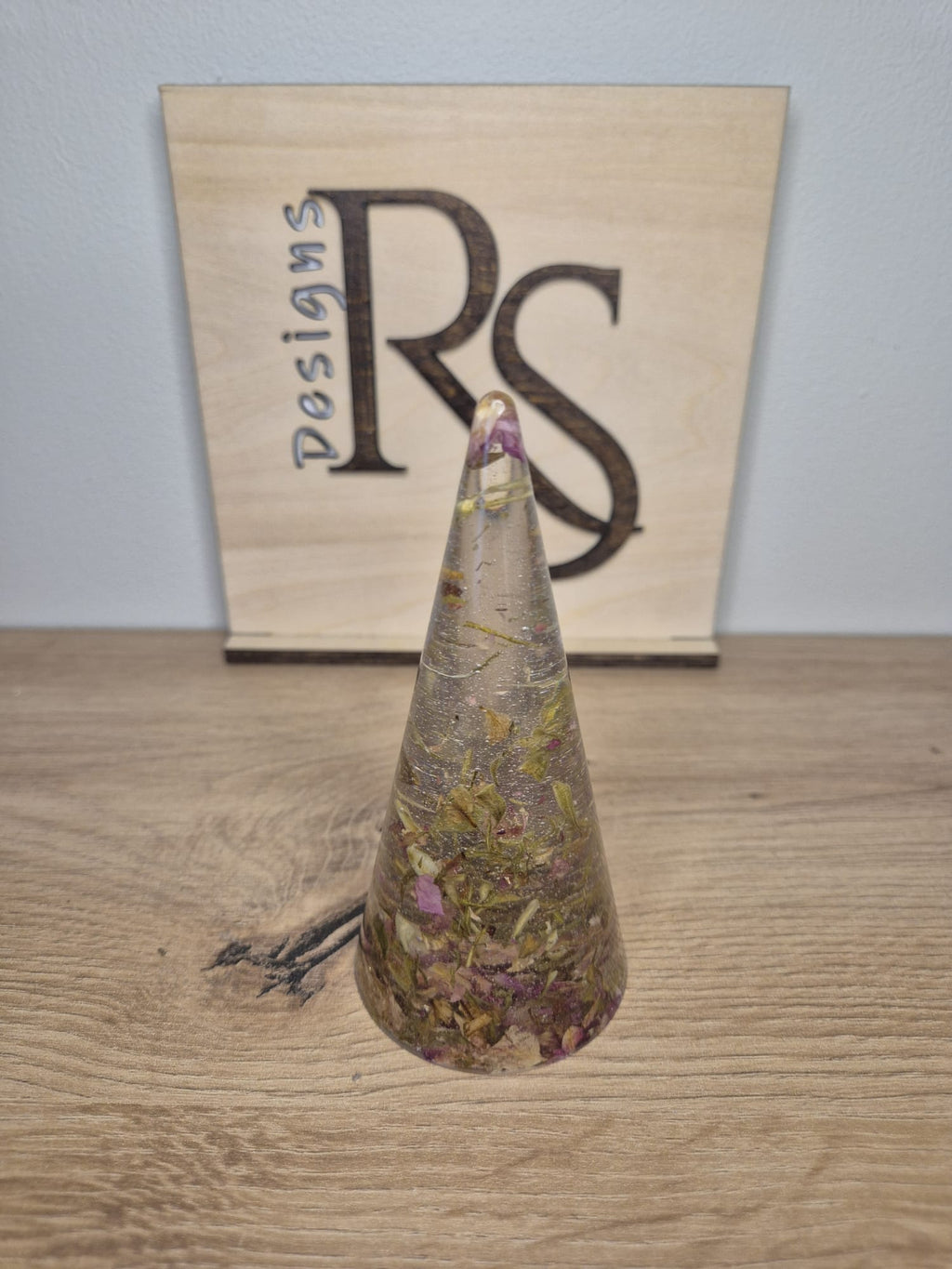 Resin Ring Holder Cone