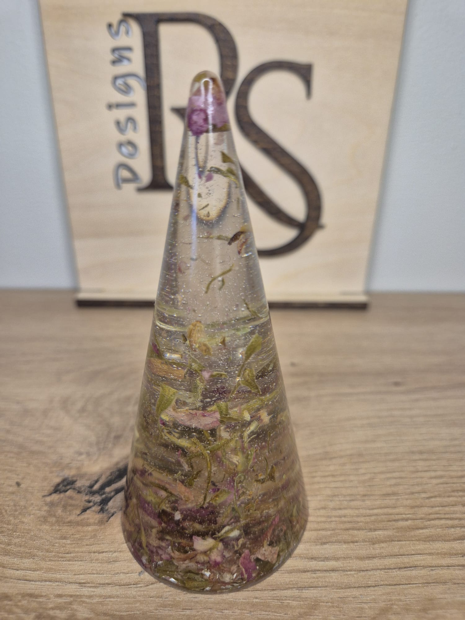 Resin Ring Holder Cone