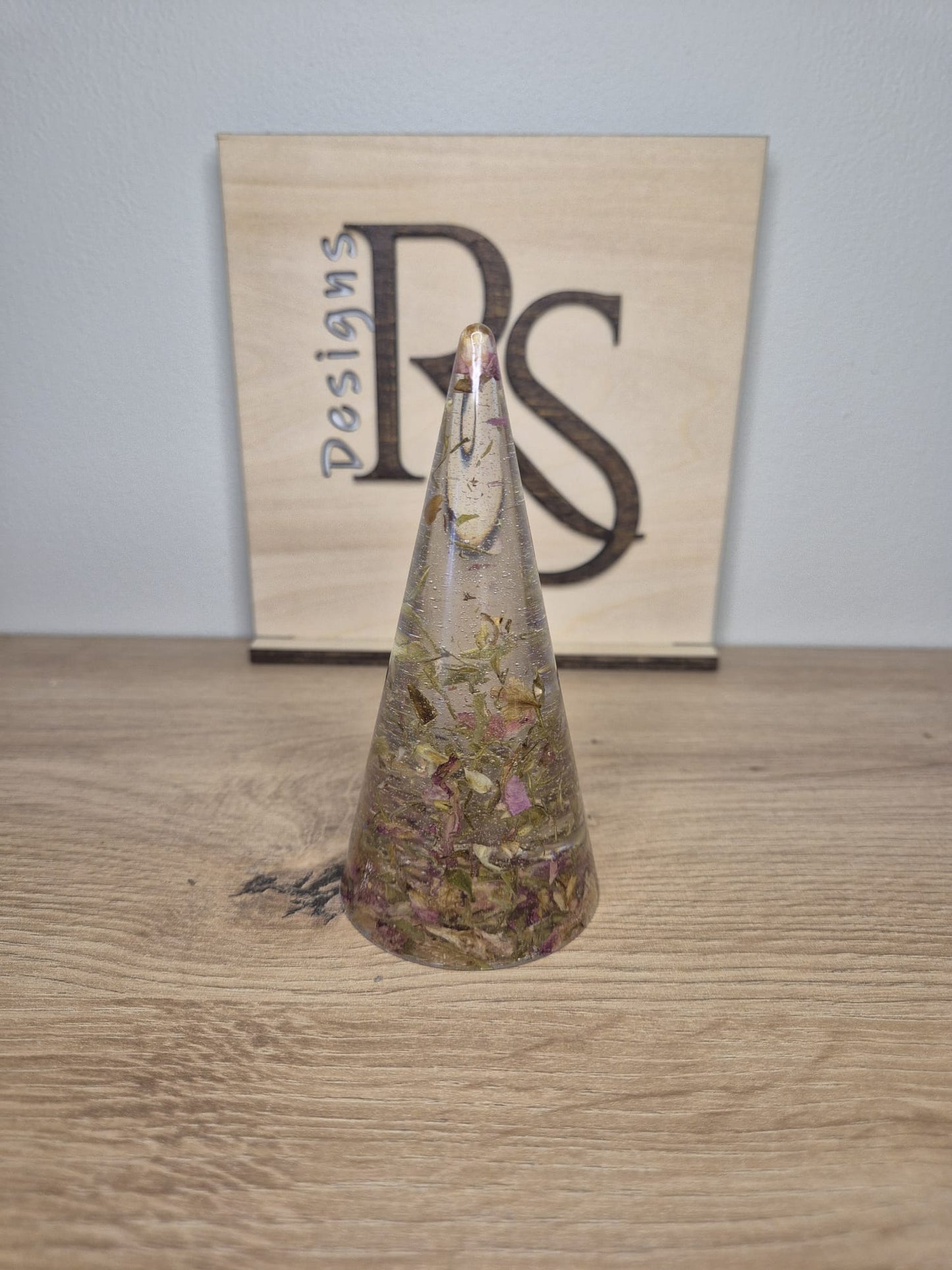 Resin Ring Holder Cone