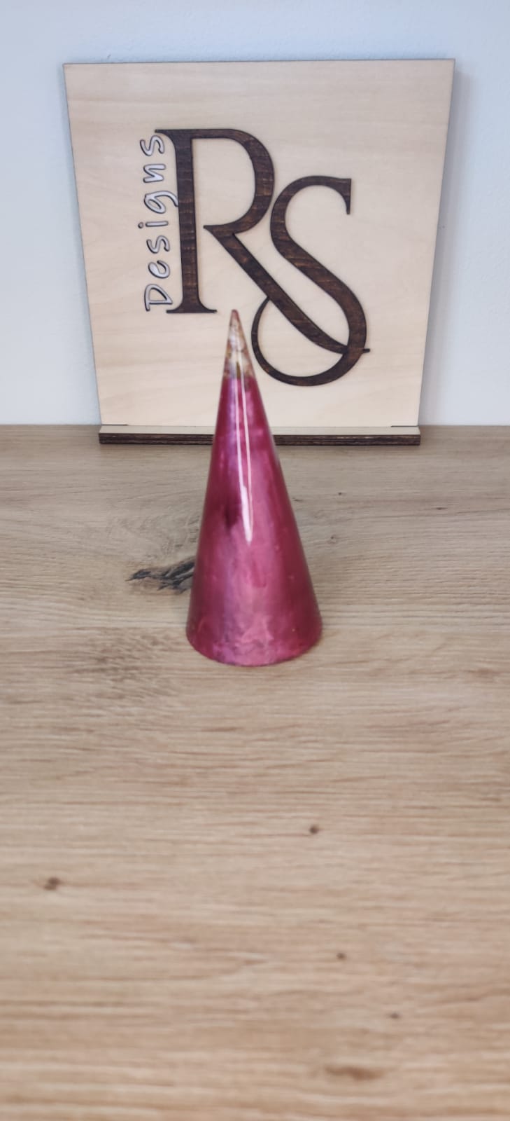 Resin Ring Holder Cone