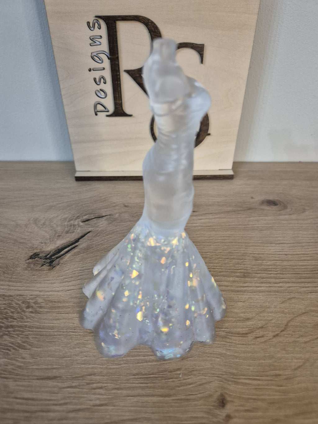 Resin wedding dress ornament