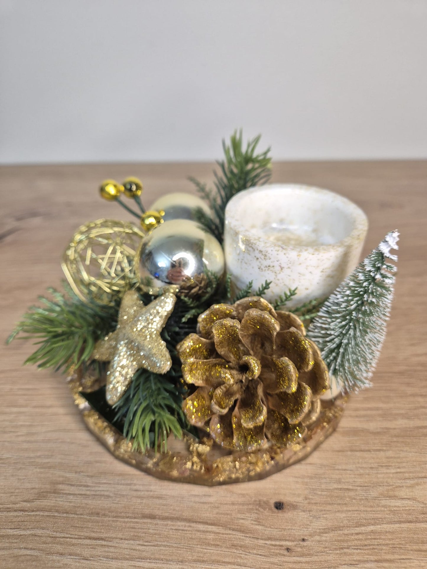 Handmade Christmas centrepiece decorations tealight holder