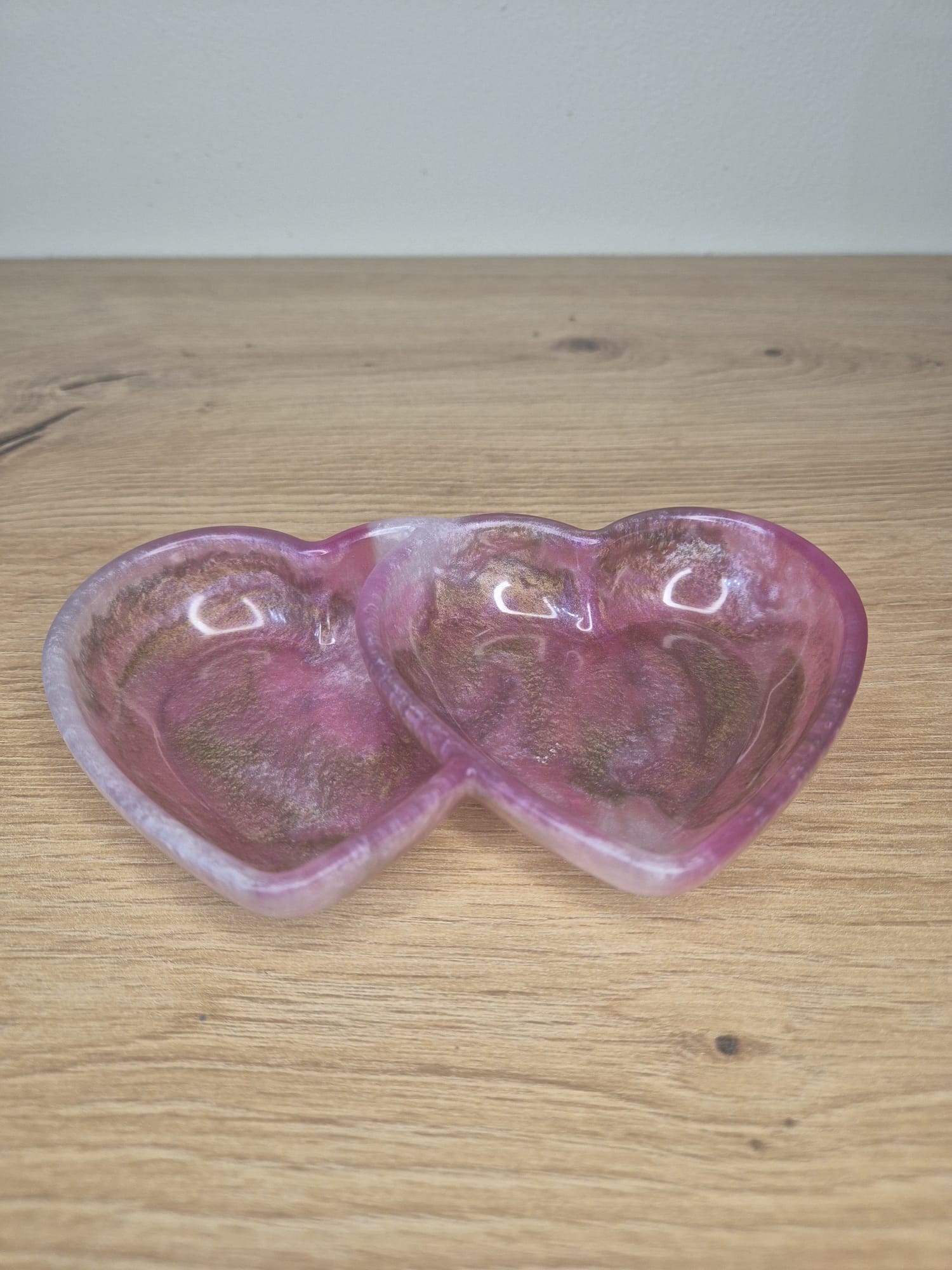 Resin double heart shaped tray