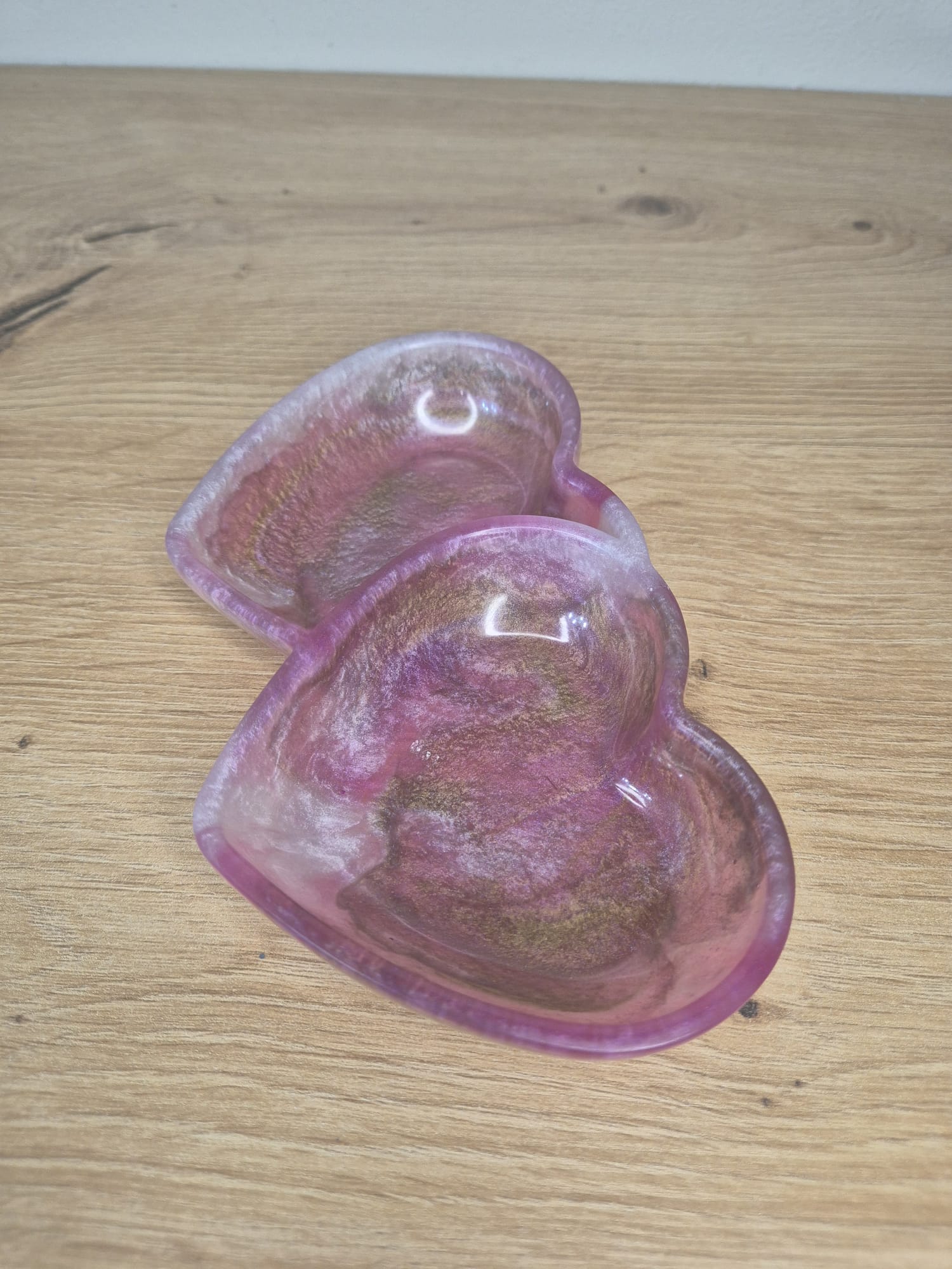 Resin double heart shaped tray