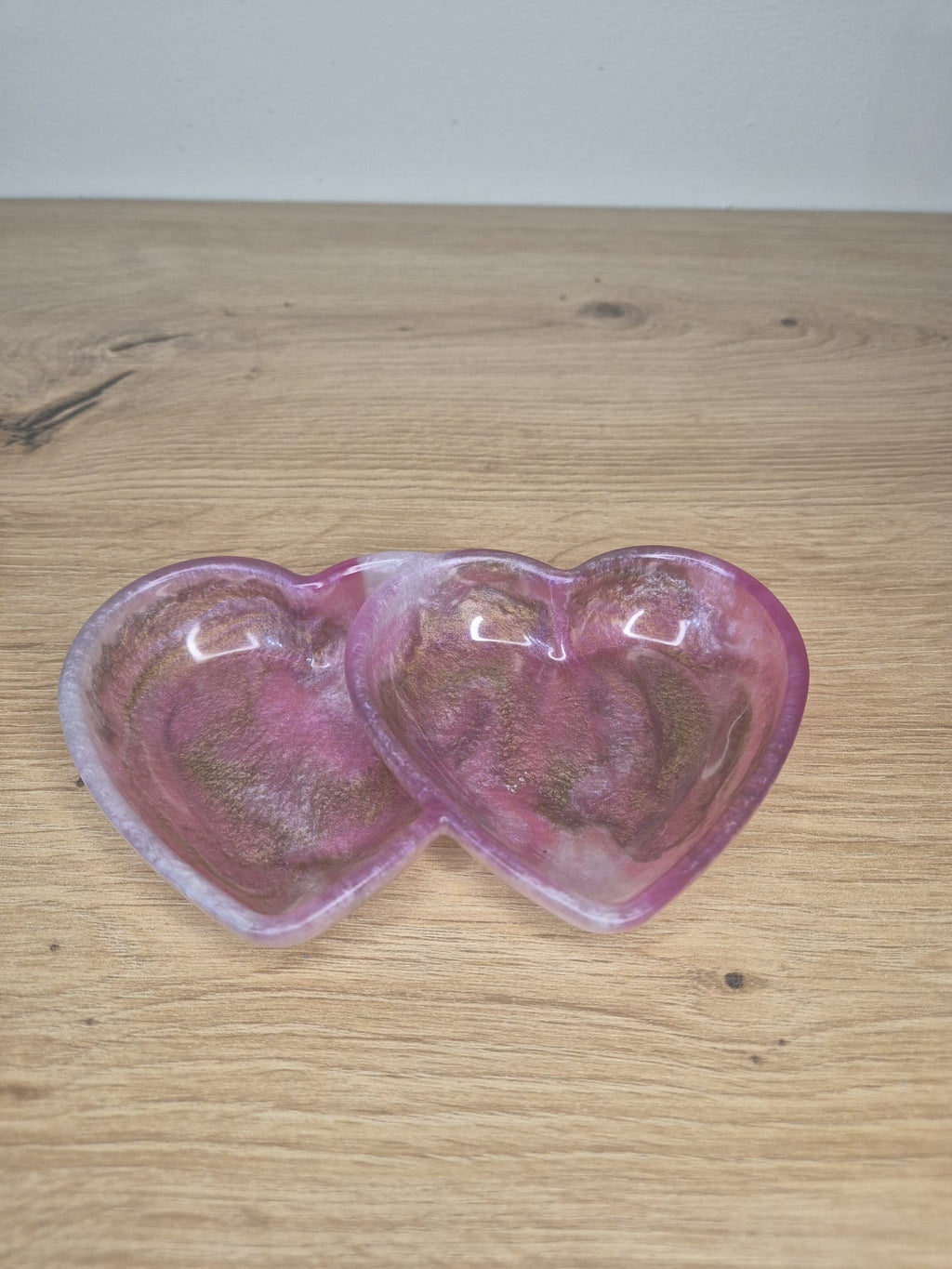 Resin double heart shaped tray