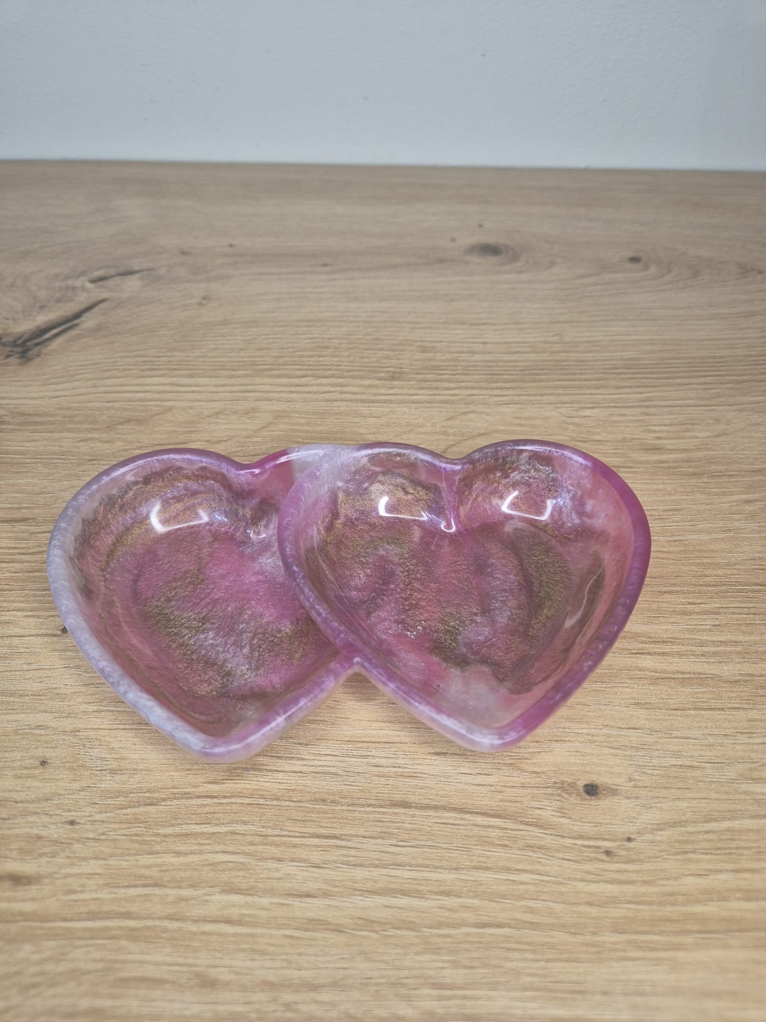 Resin double heart shaped tray