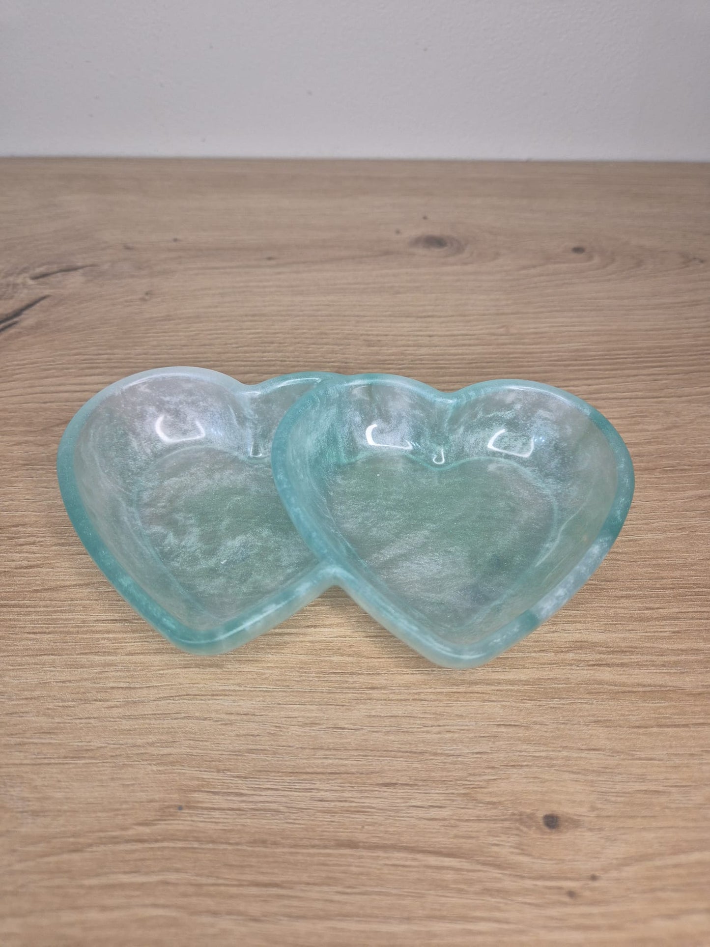Resin double heart shaped tray