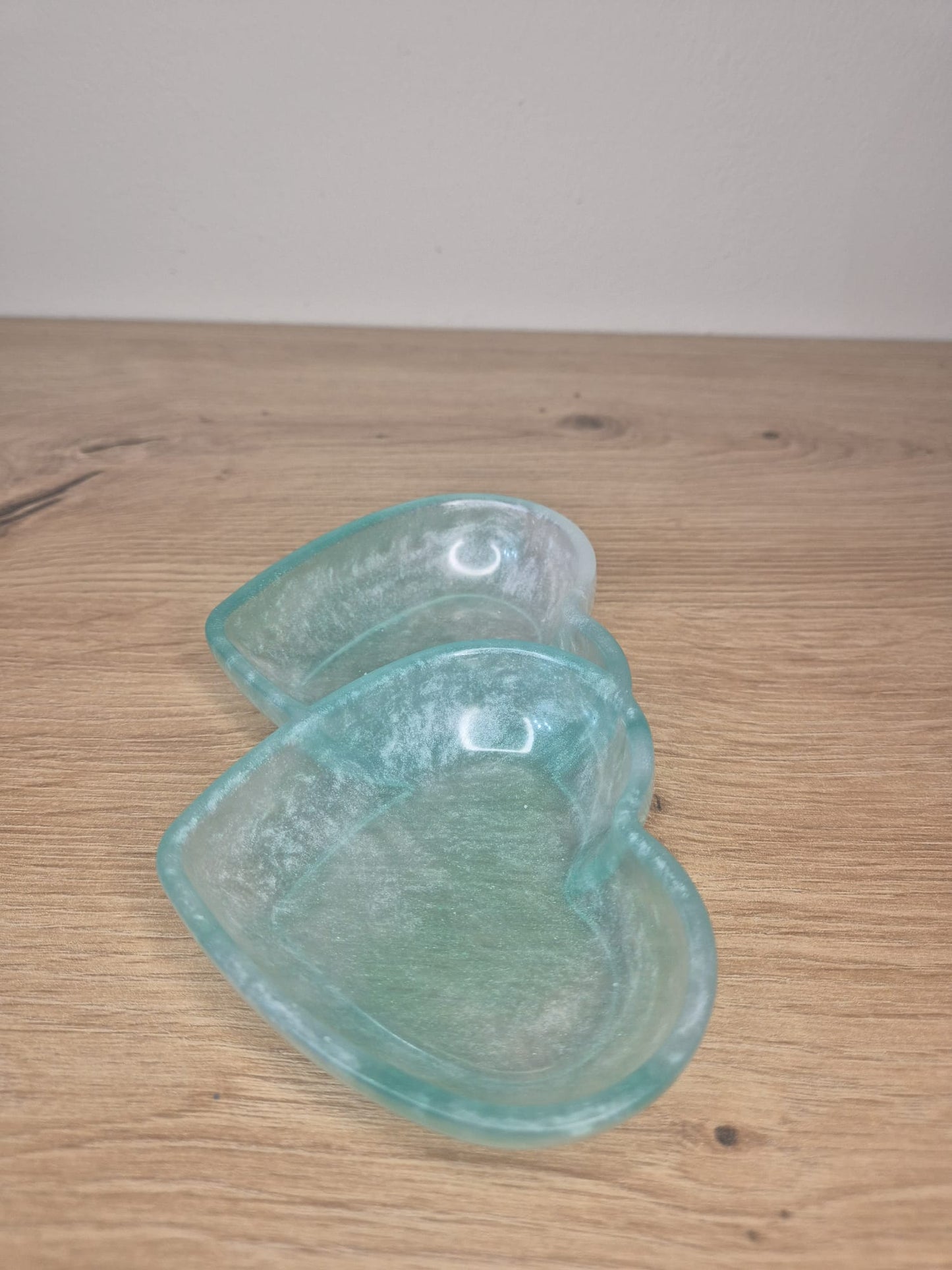 Resin double heart shaped tray