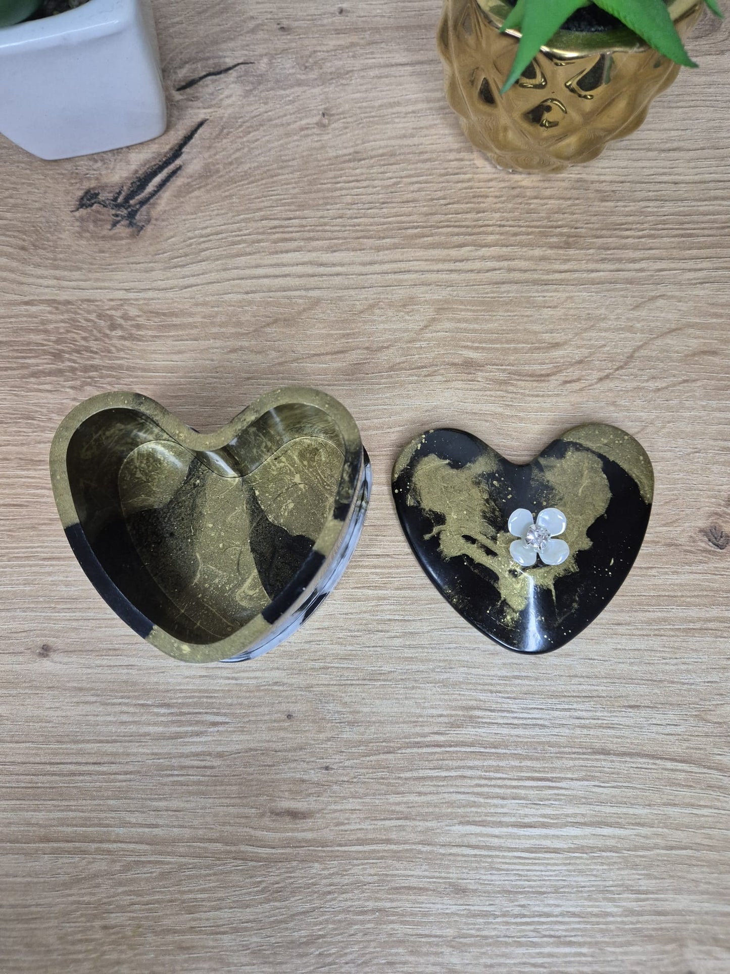 Resin Heart Box