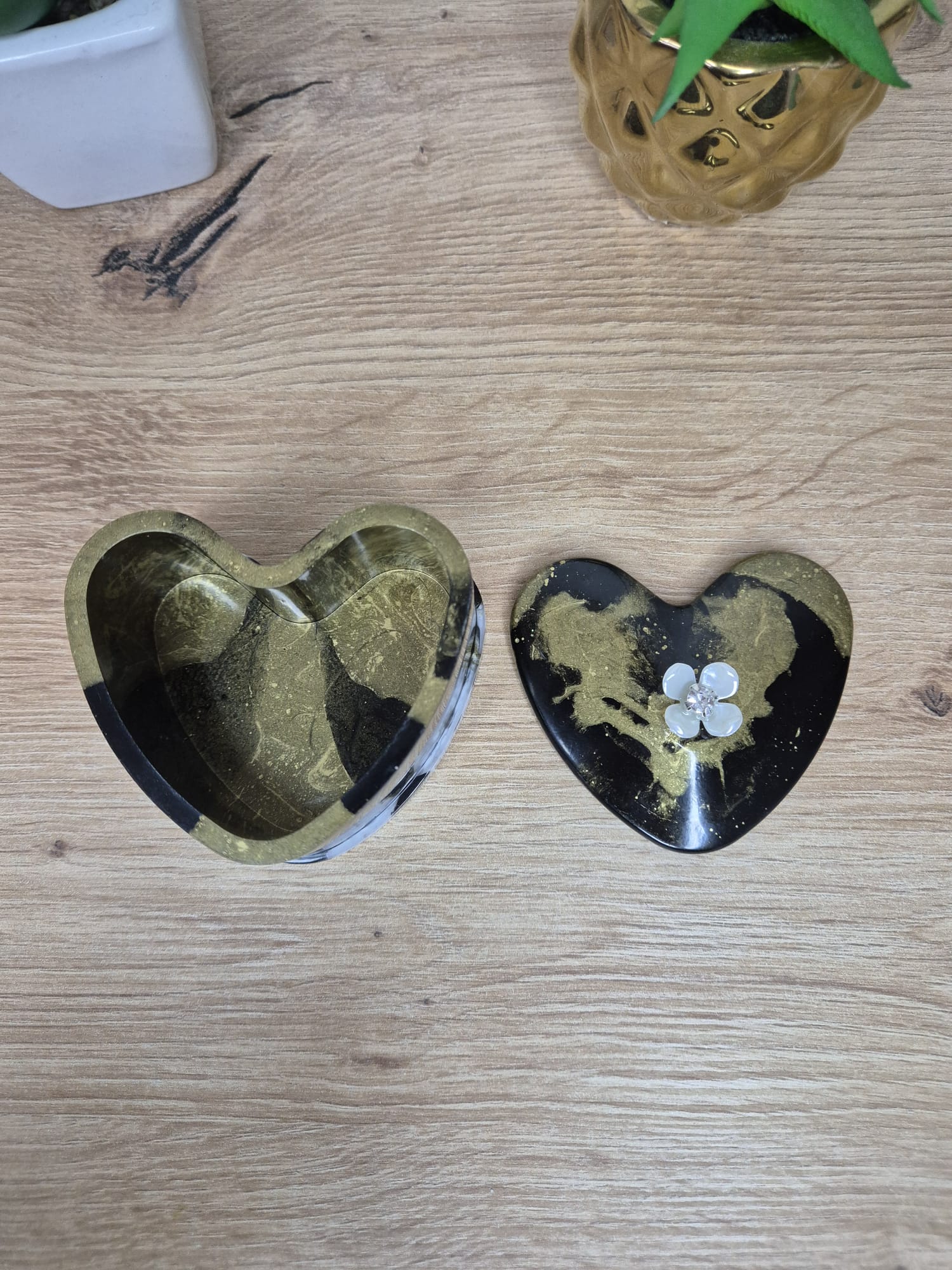 Resin Heart Box