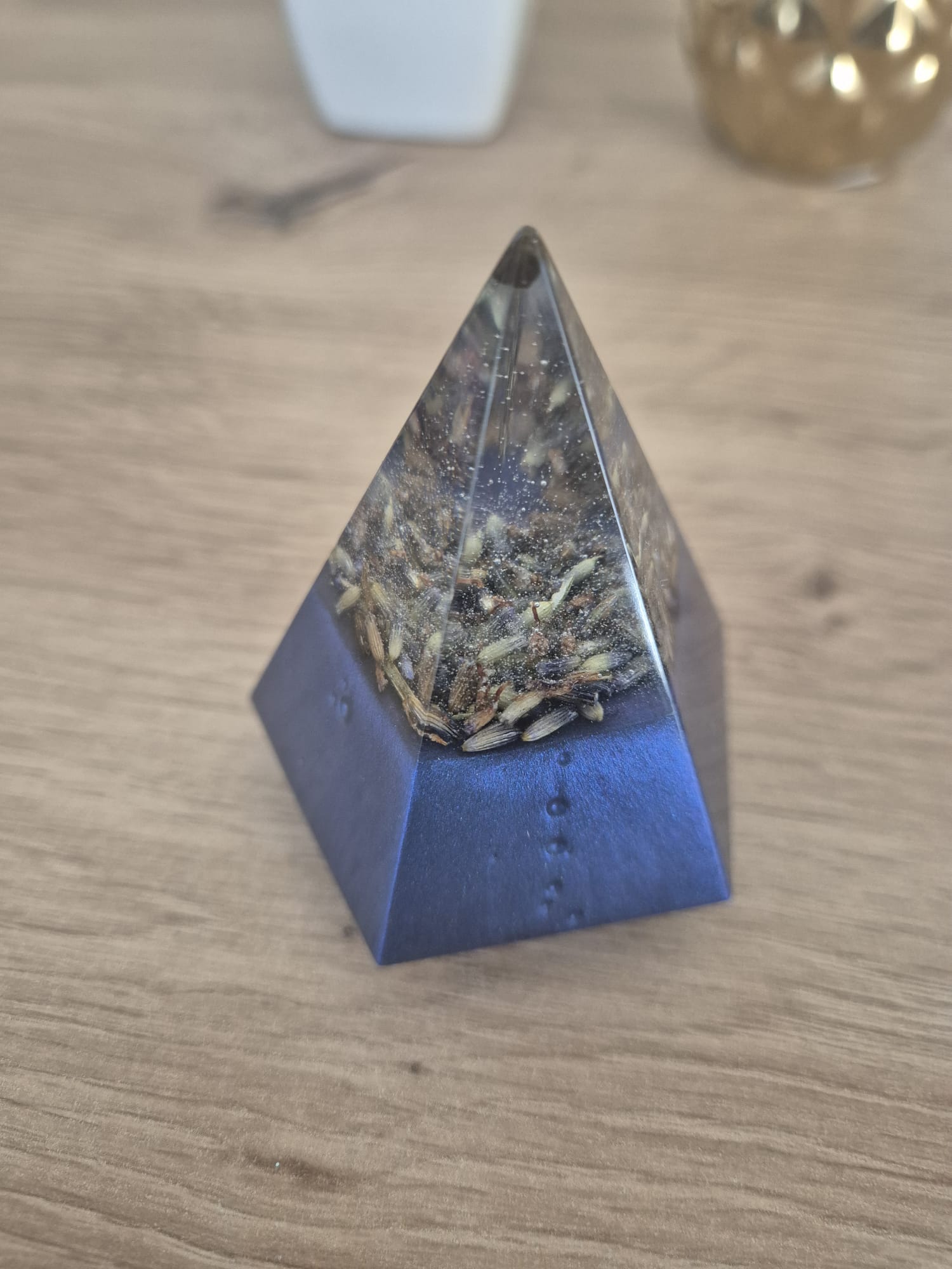 Resin Diamond Ring Holder