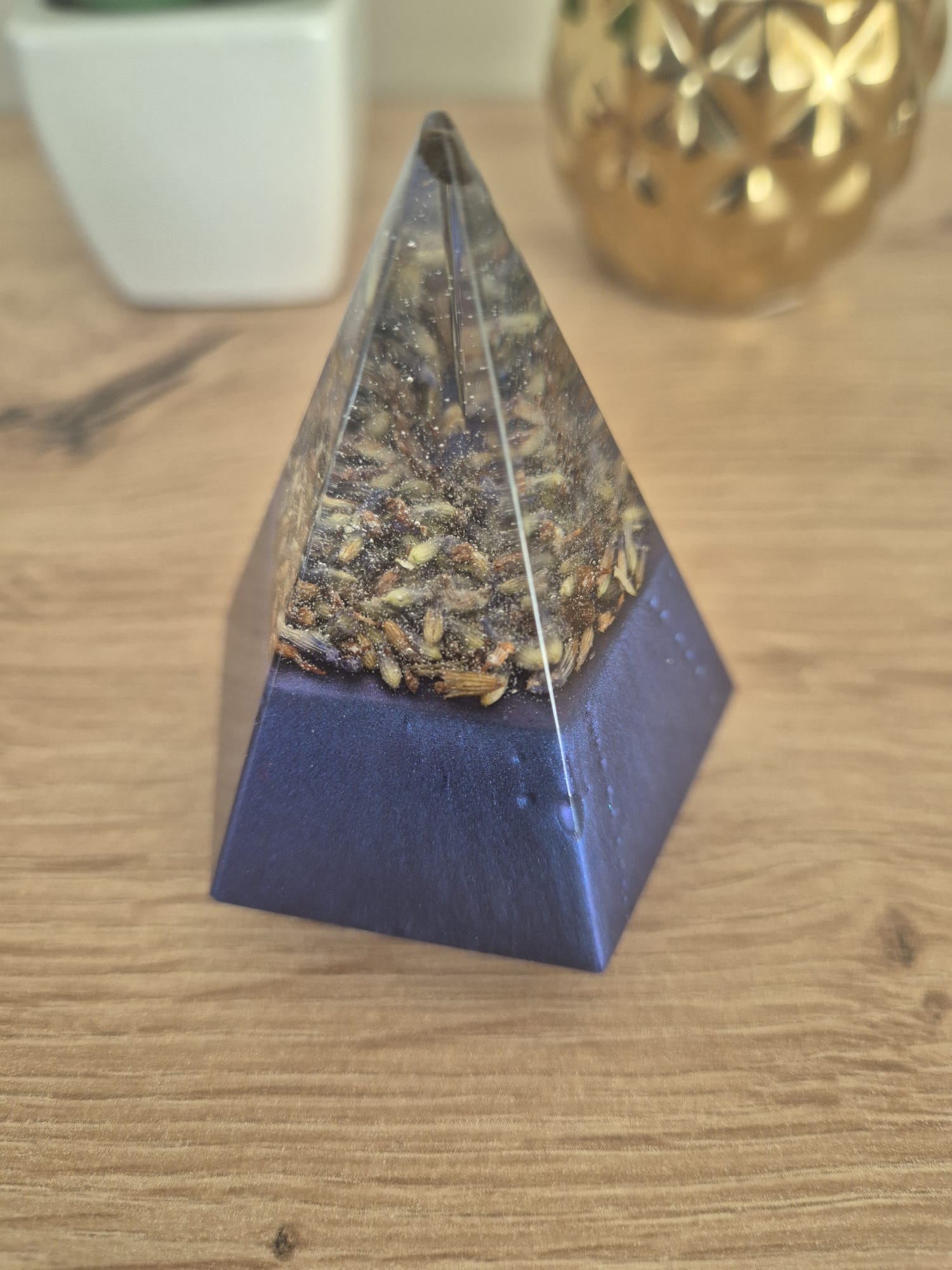 Resin Diamond Ring Holder