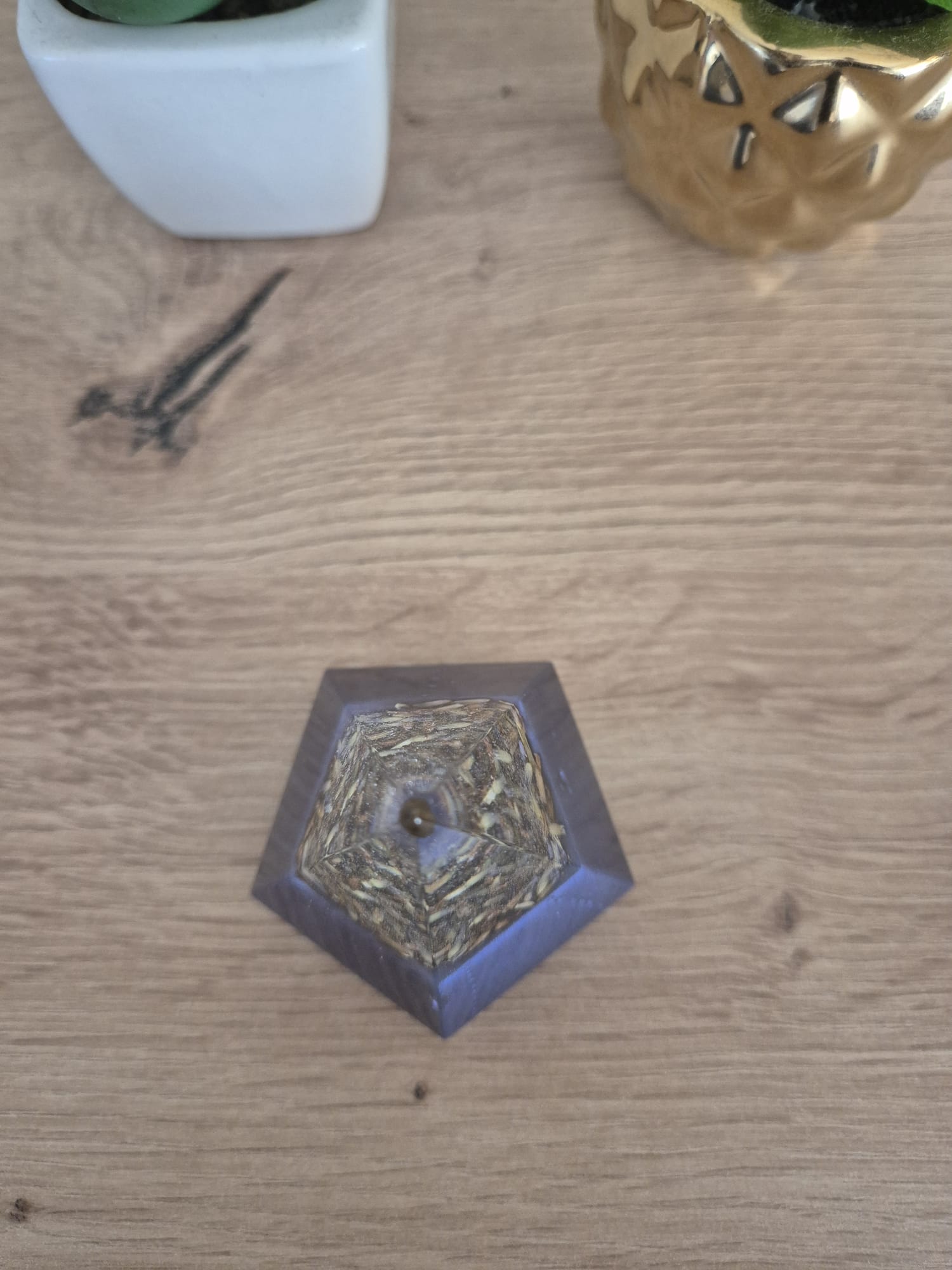 Resin Diamond Ring Holder