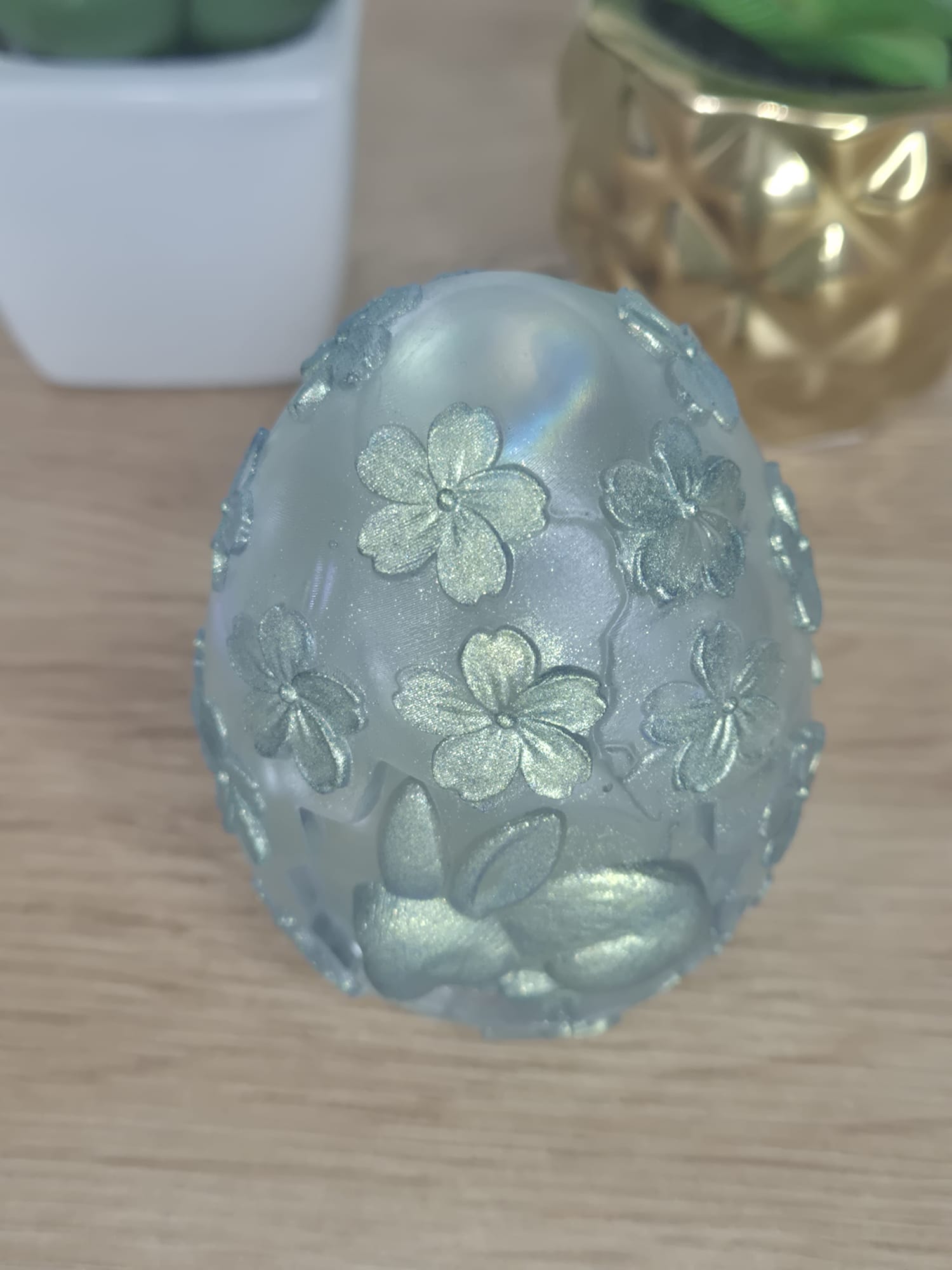 Resin Easter egg
