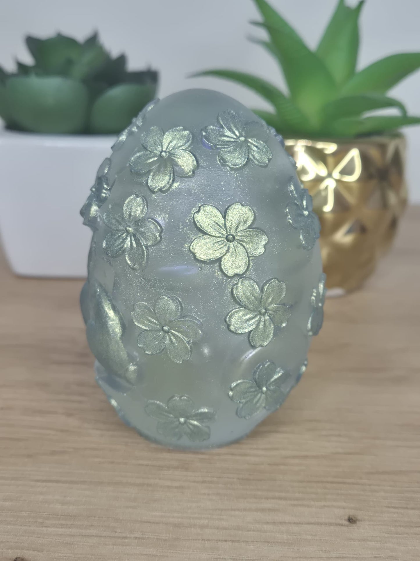 Resin Easter egg