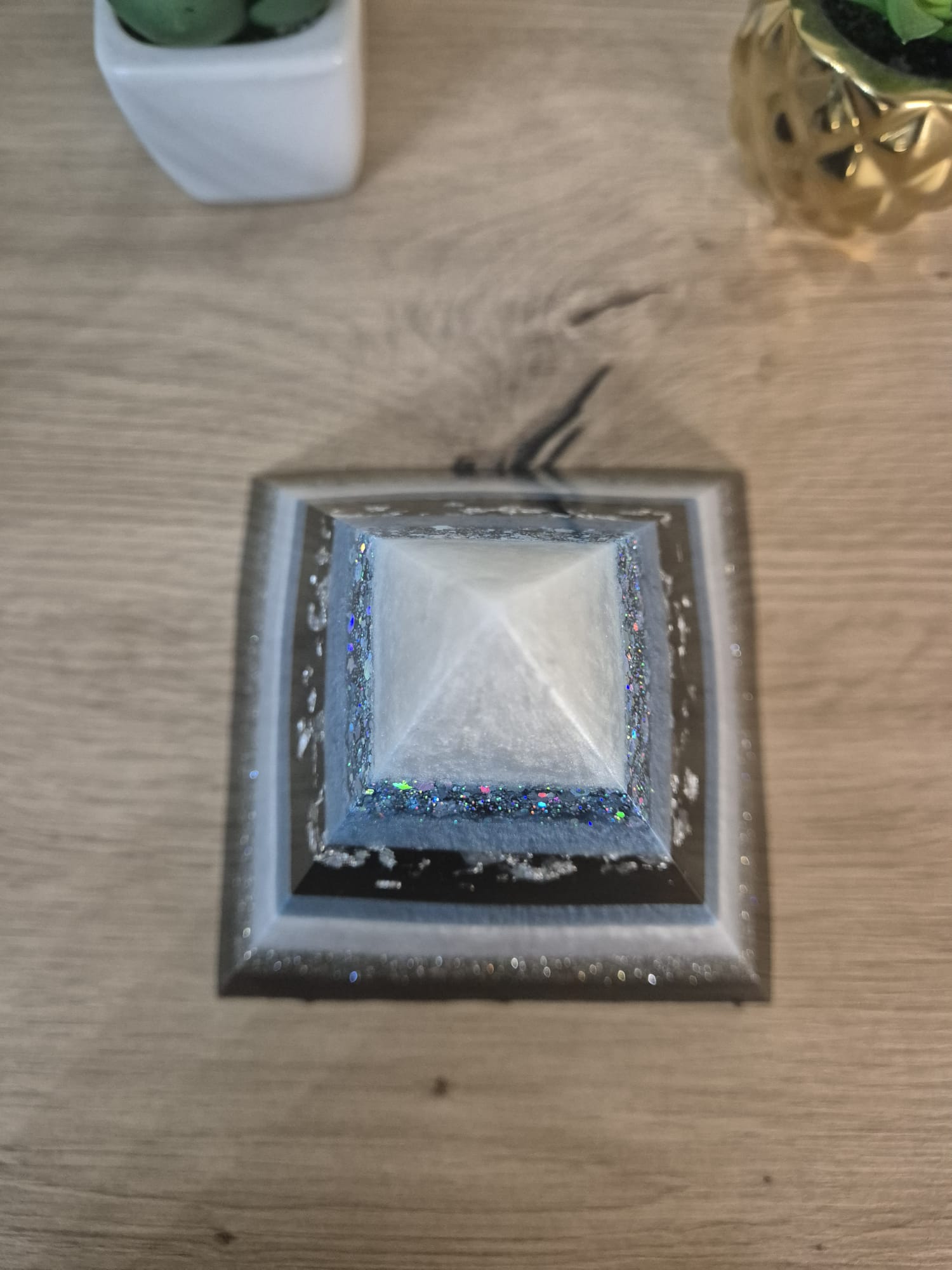 Resin Pyramid