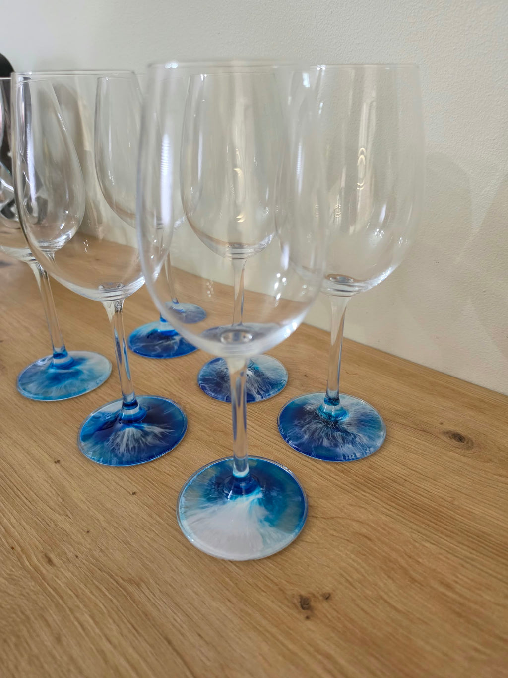 Resin Base Wine Crystal Glass