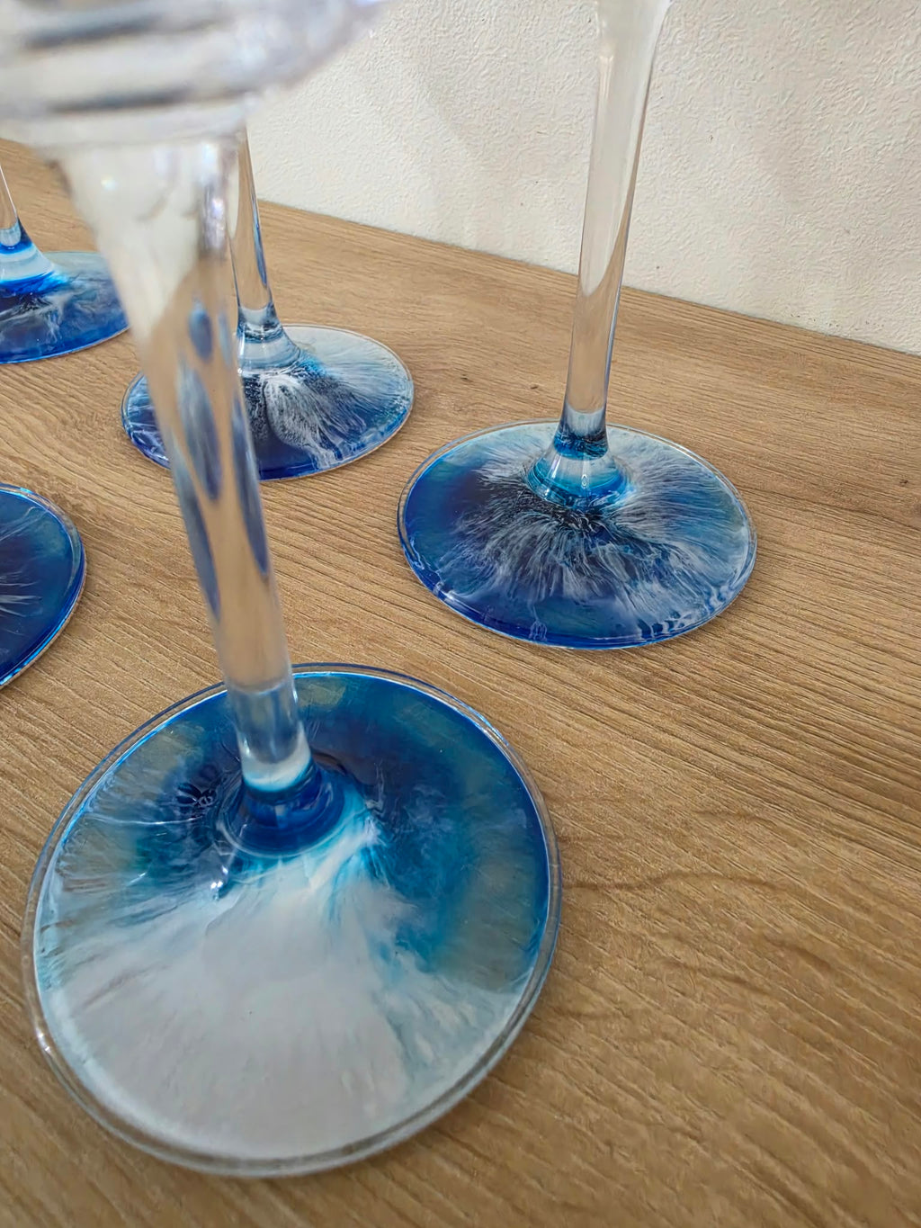 Resin Base Wine Crystal Glass