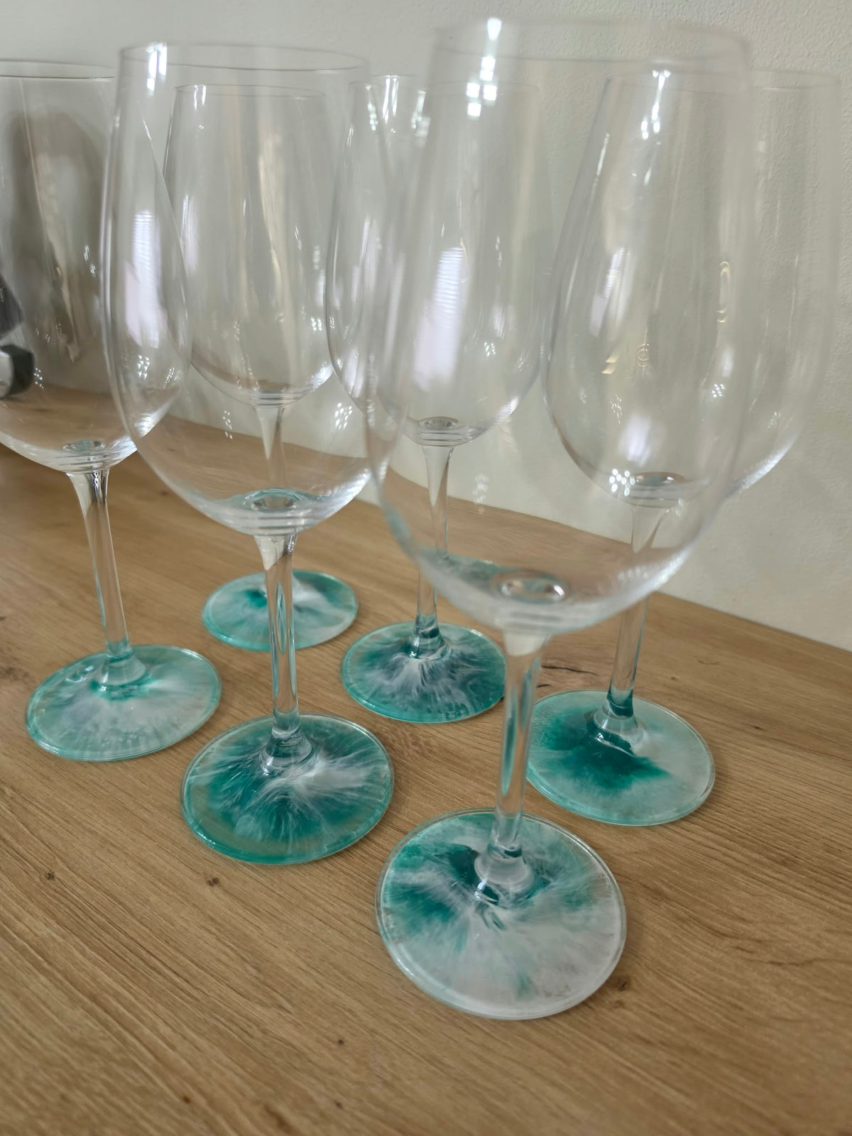 Resin Base Wine Crystal Glass