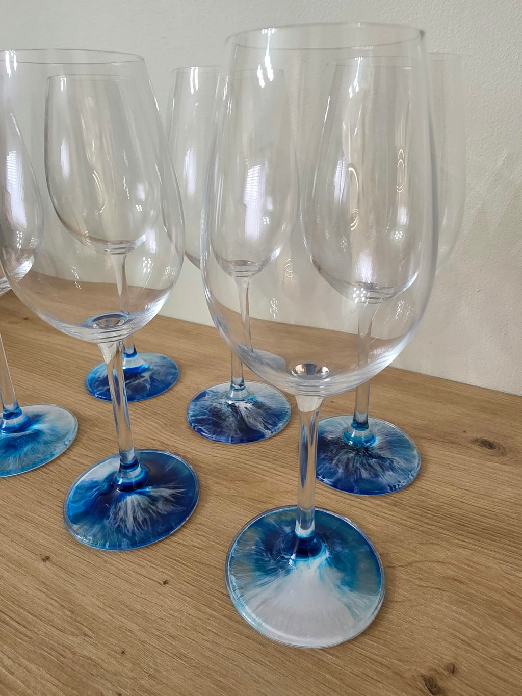 Resin Base Wine Crystal Glass
