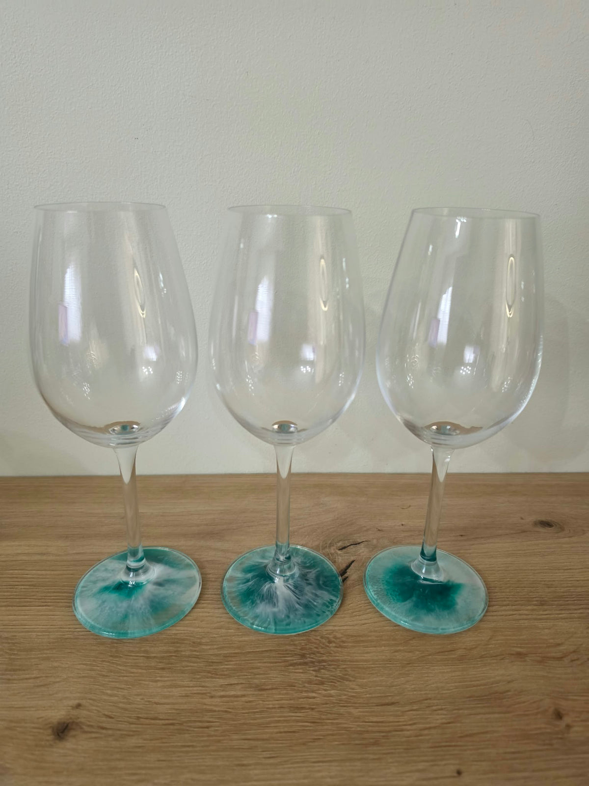 Resin Base Wine Crystal Glass