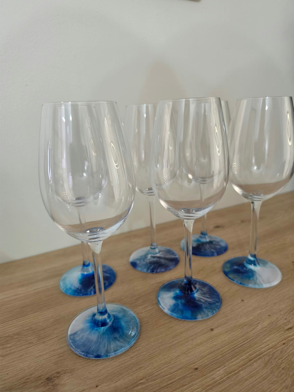 Resin Base Wine Crystal Glass