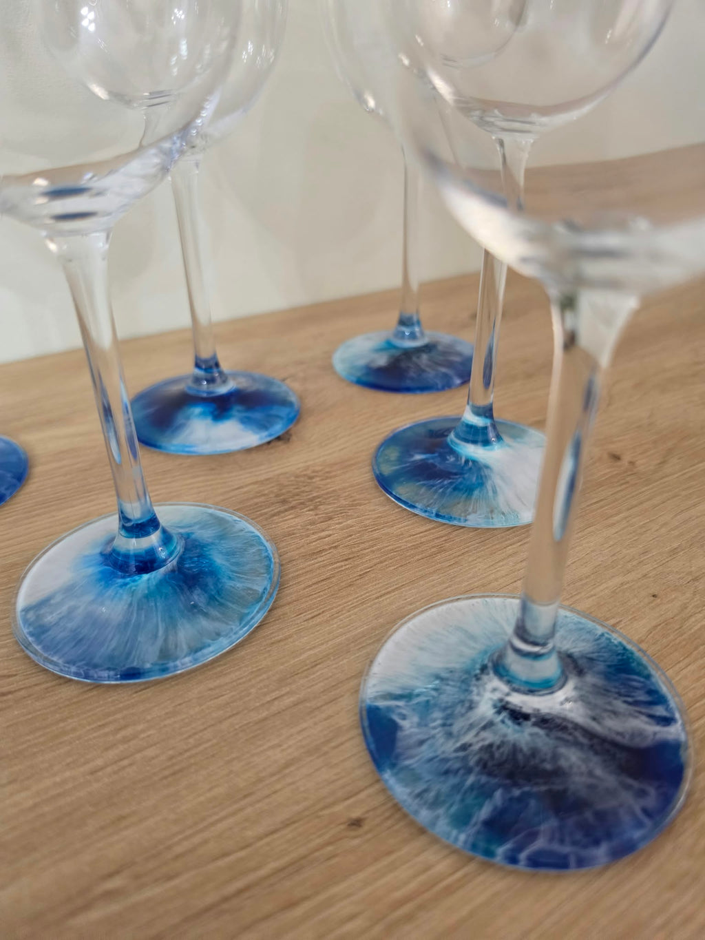 Resin Base Wine Crystal Glass