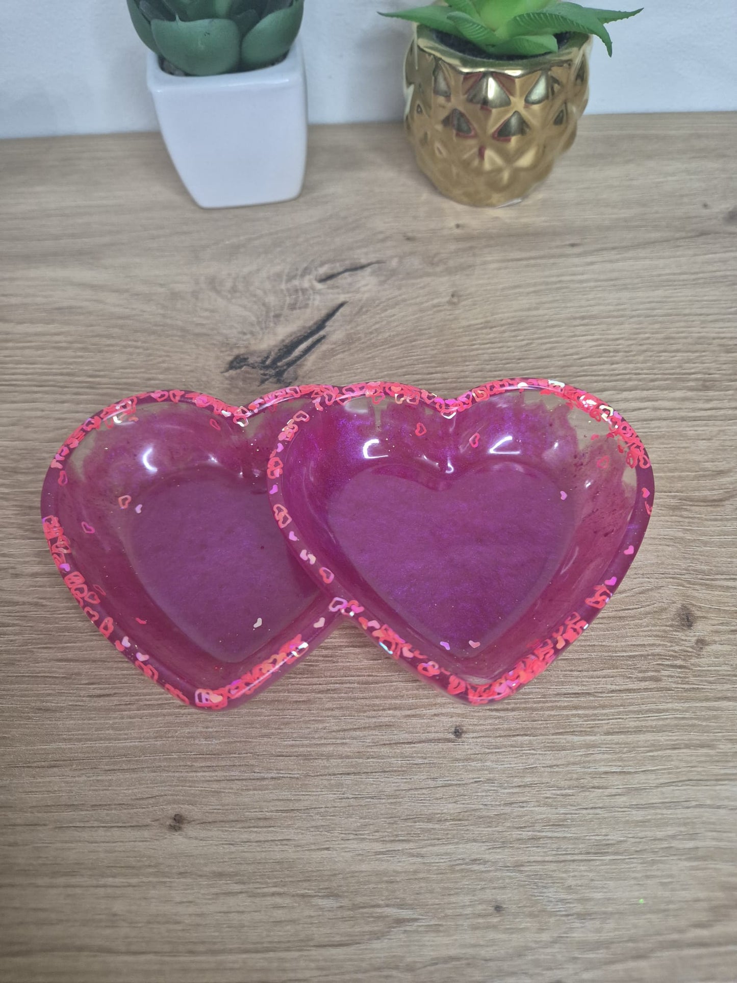 Resin double heart shaped tray