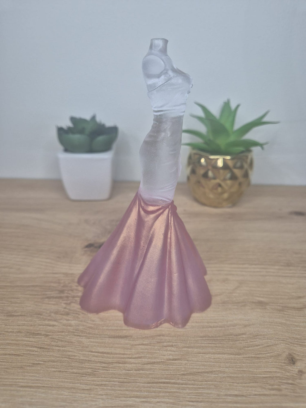 Resin wedding dress ornament