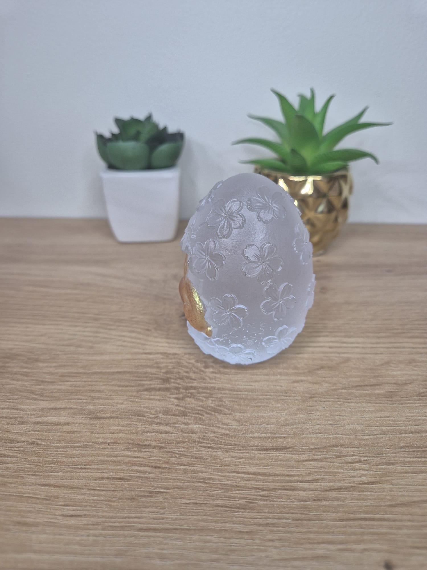 Resin Easter egg
