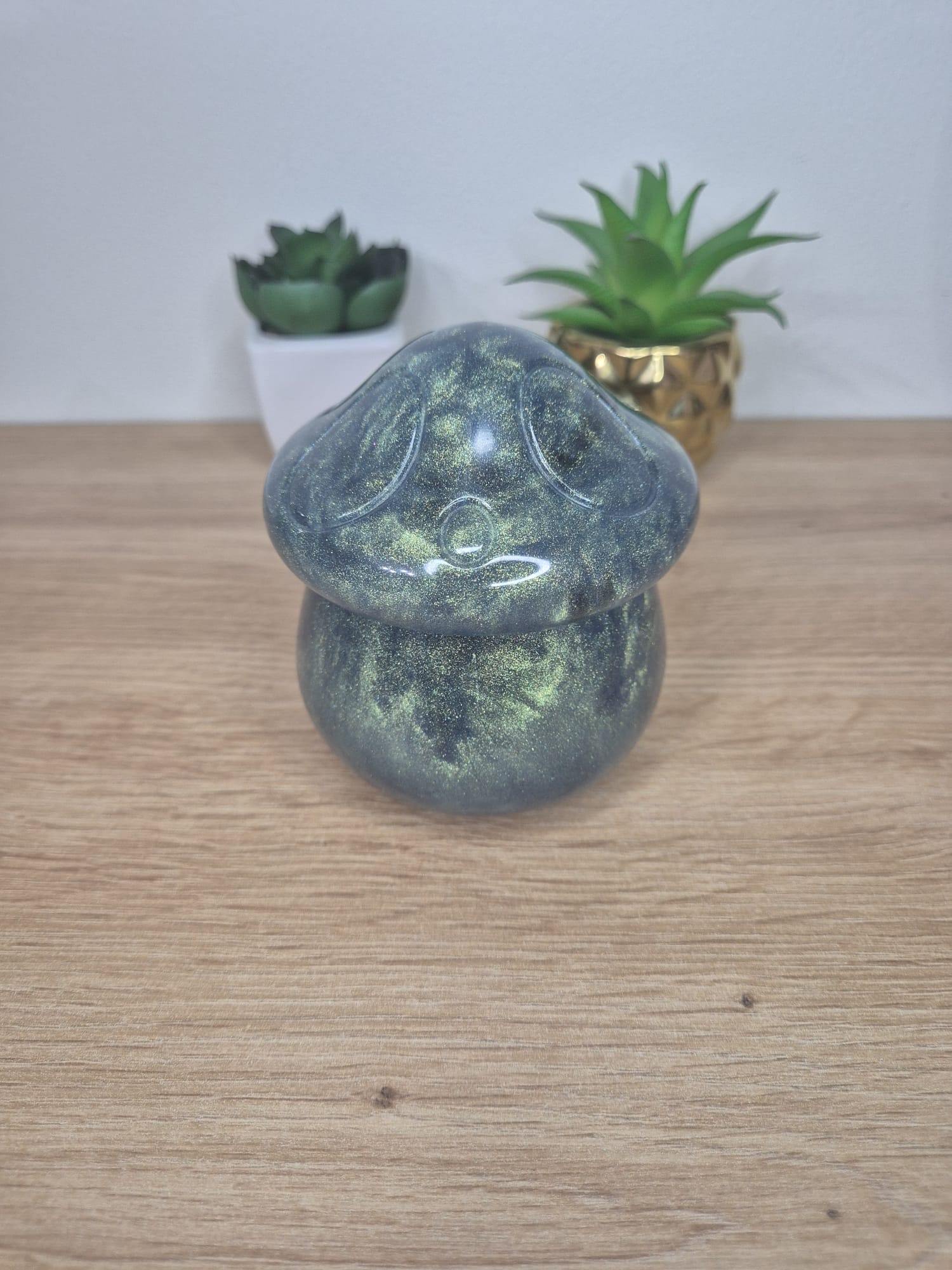 Mushroom trinket box
