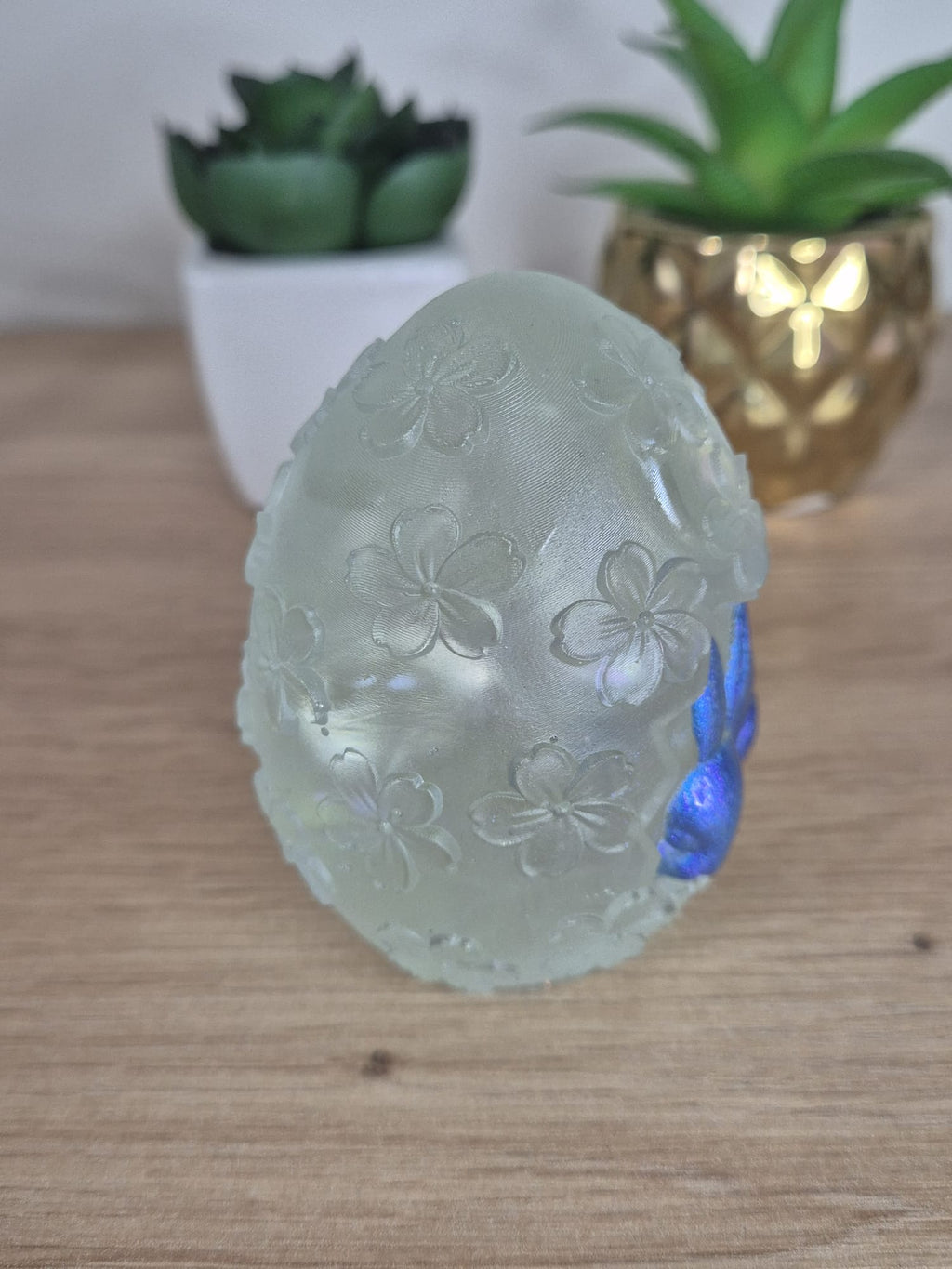 Resin Easter egg