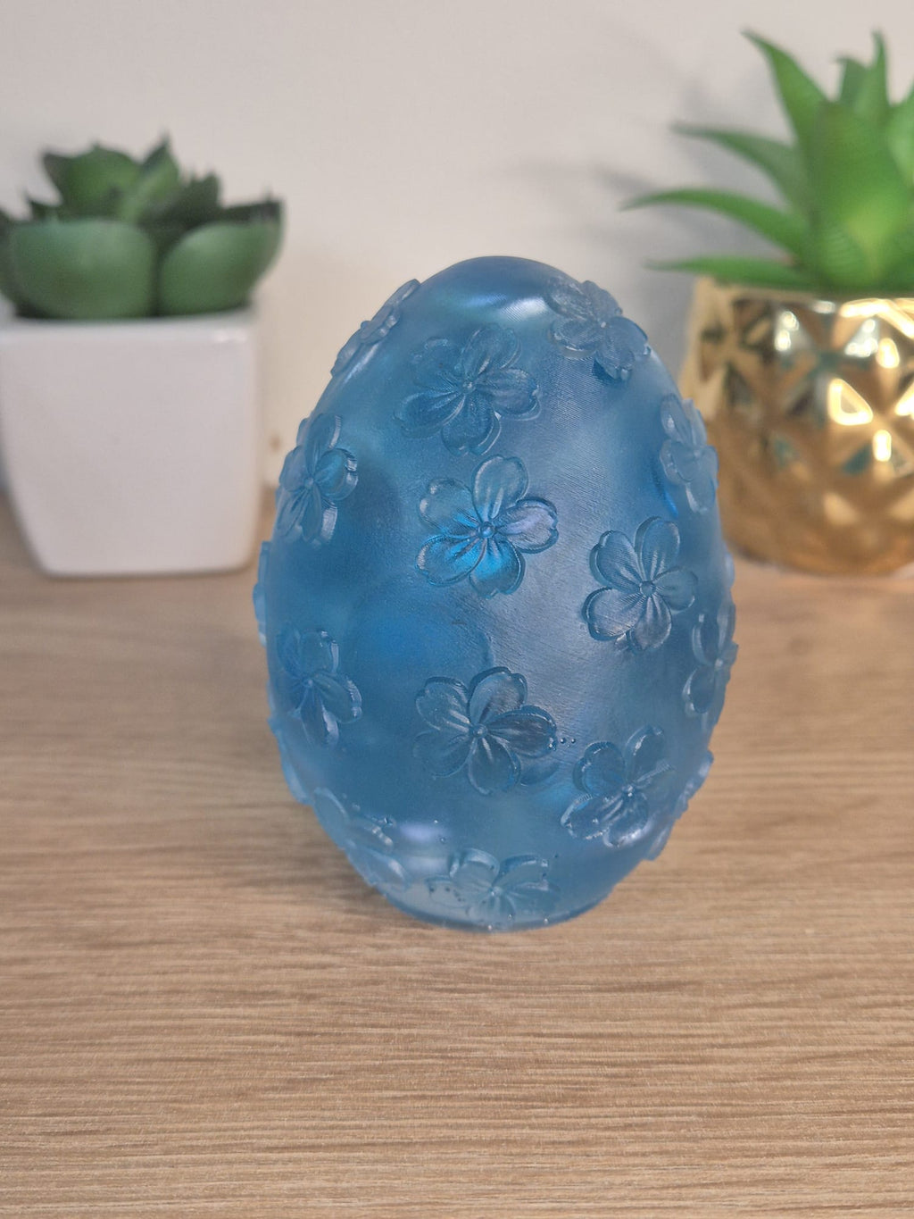 Resin Easter egg