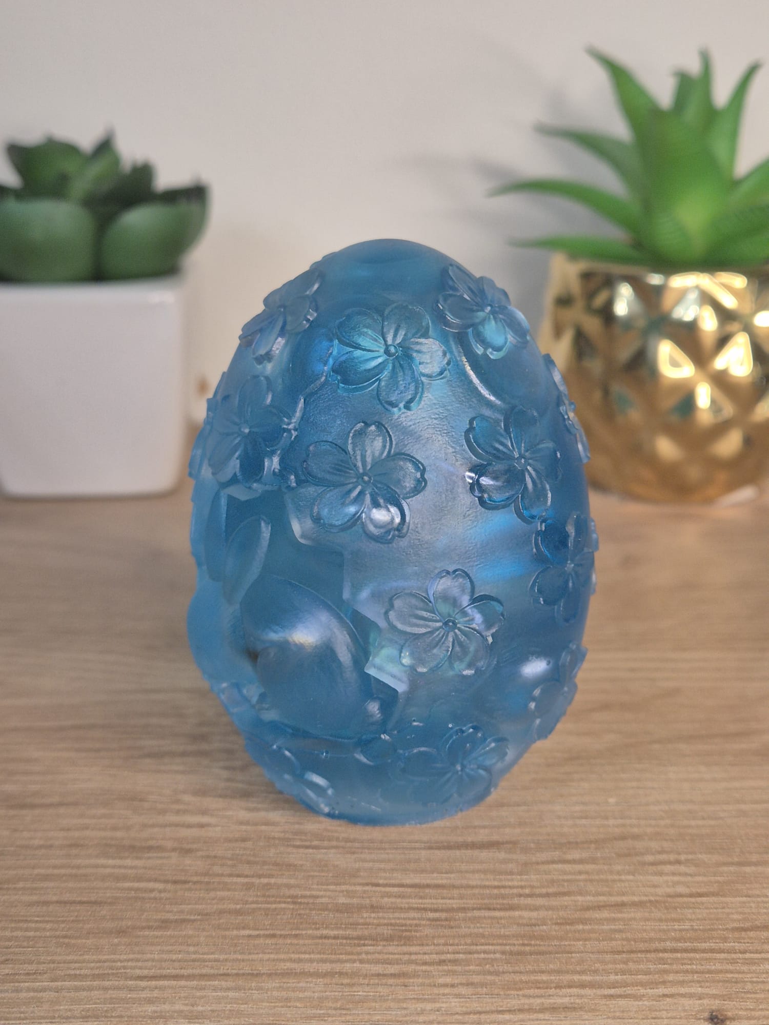 Resin Easter egg