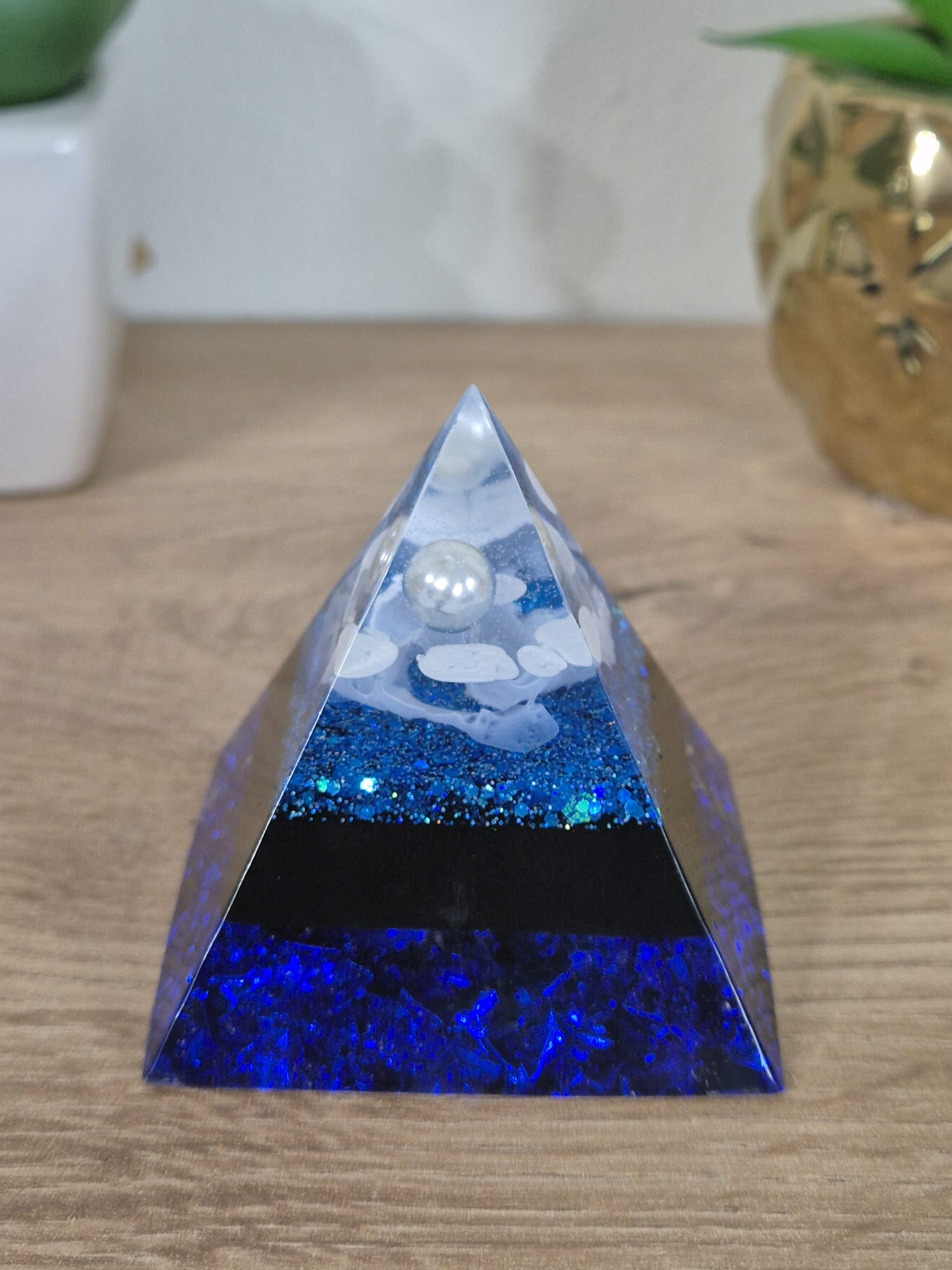 Resin Small Pyramid
