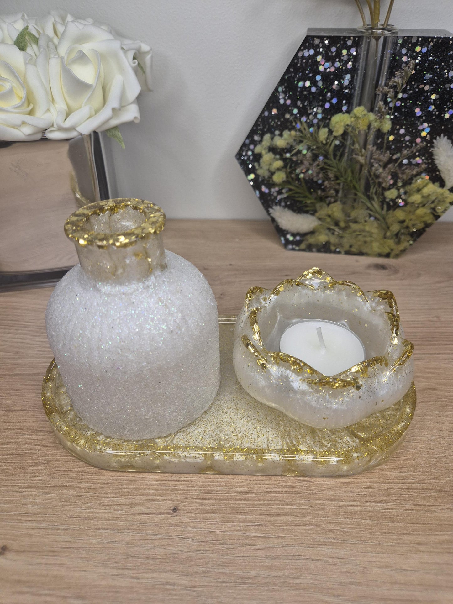 Handmade 3 in 1 resin set maching trinket tray/candle holder and vase