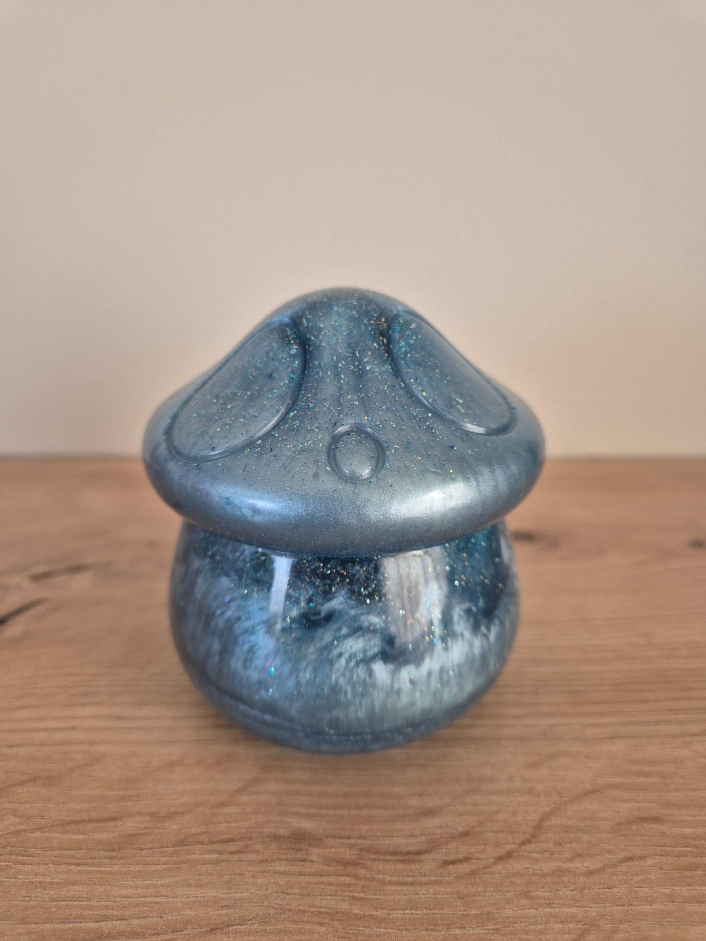 Mushroom trinket box