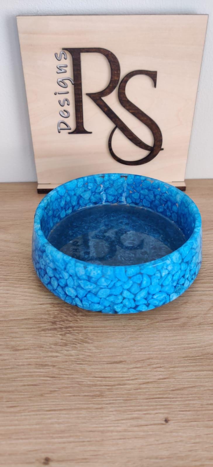 Handmade resin round tray