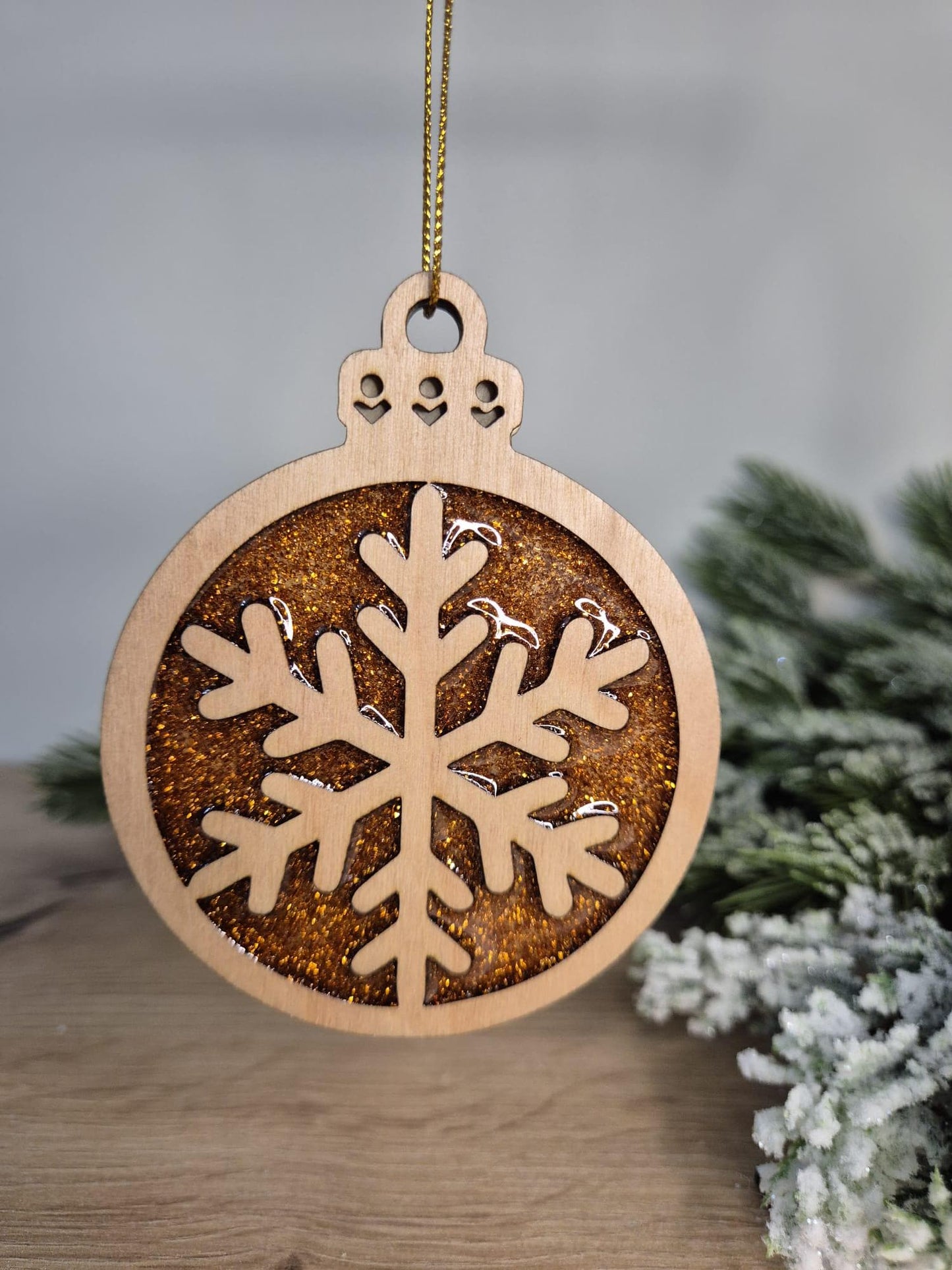 Resin and wood Christmas Tree Decoration